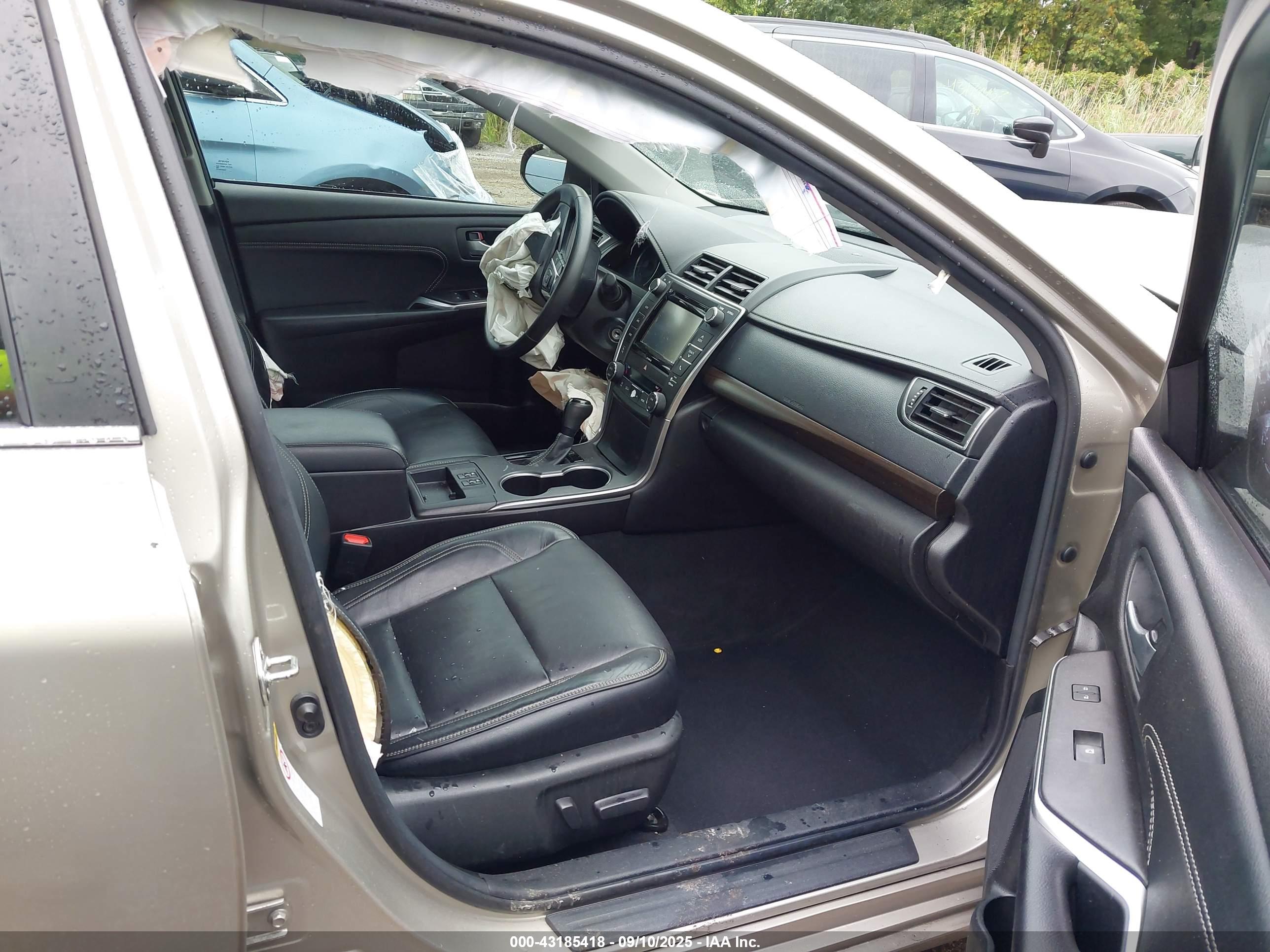 TOYOTA CAMRY image 5
