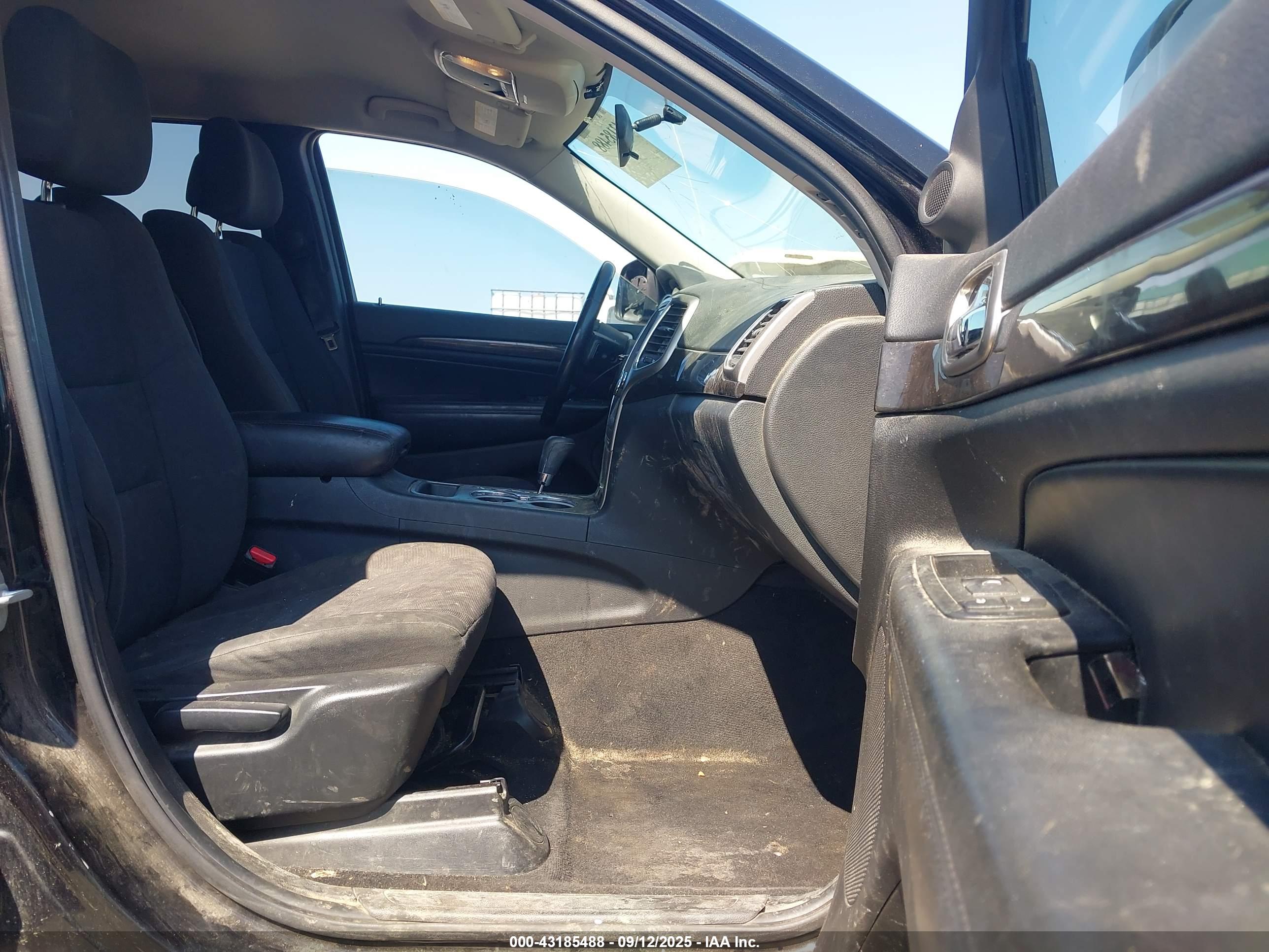 JEEP GRAND image 5
