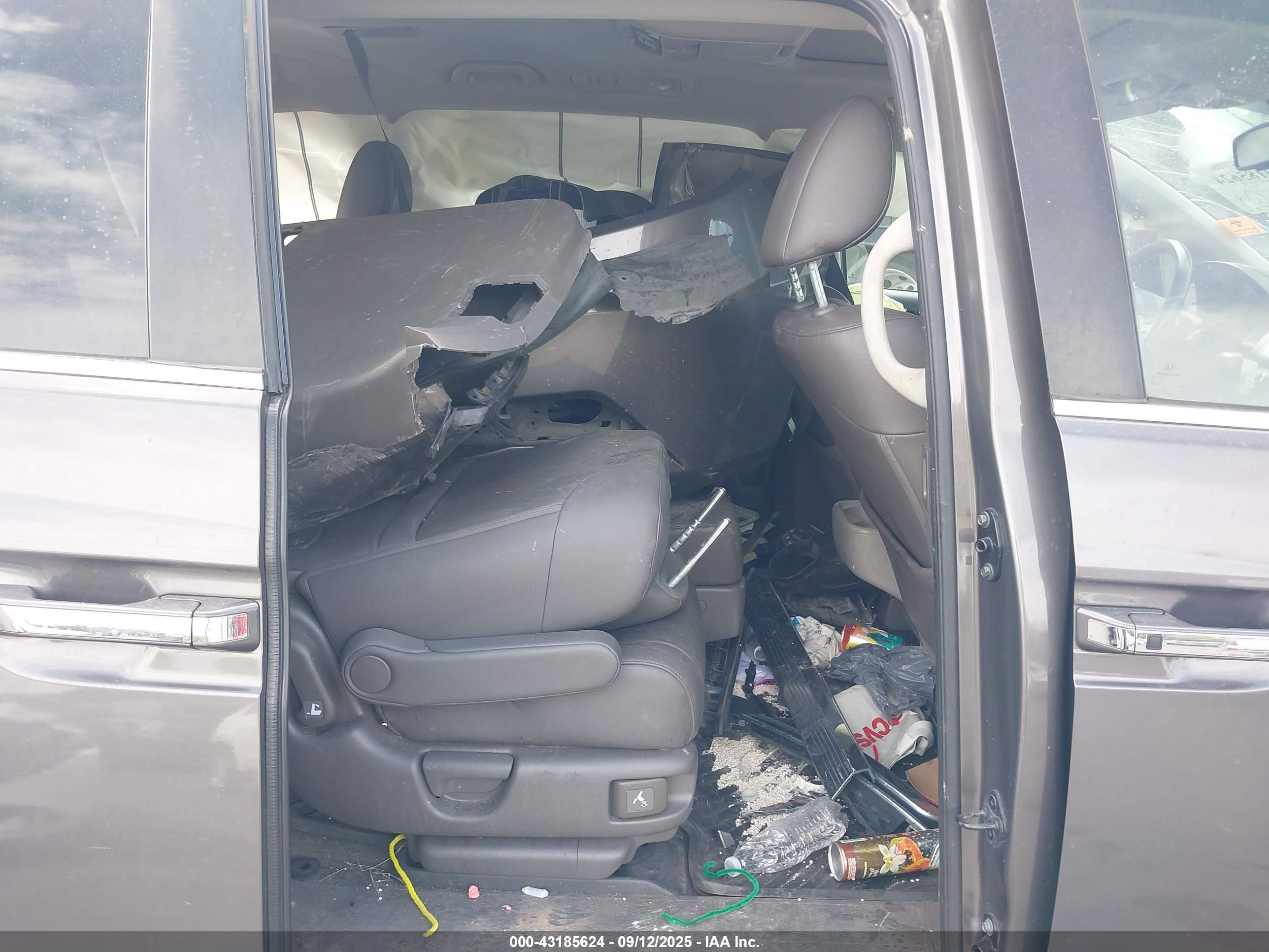 HONDA ODYSSEY image 8