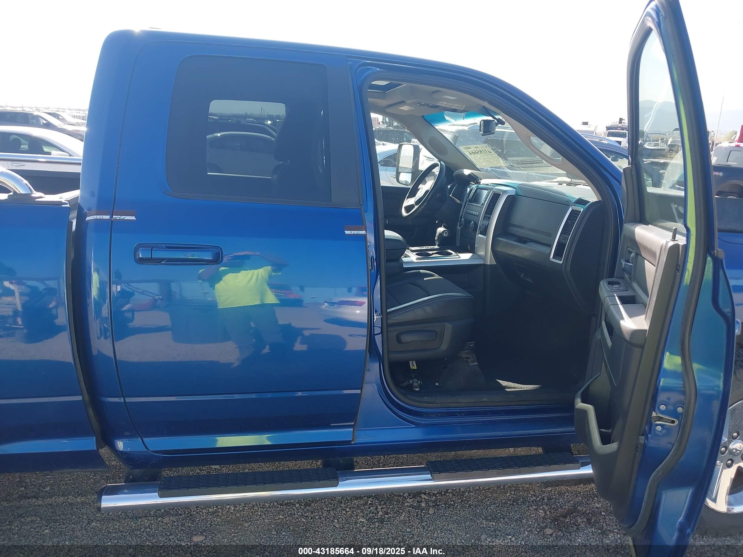 DODGE RAM image 5