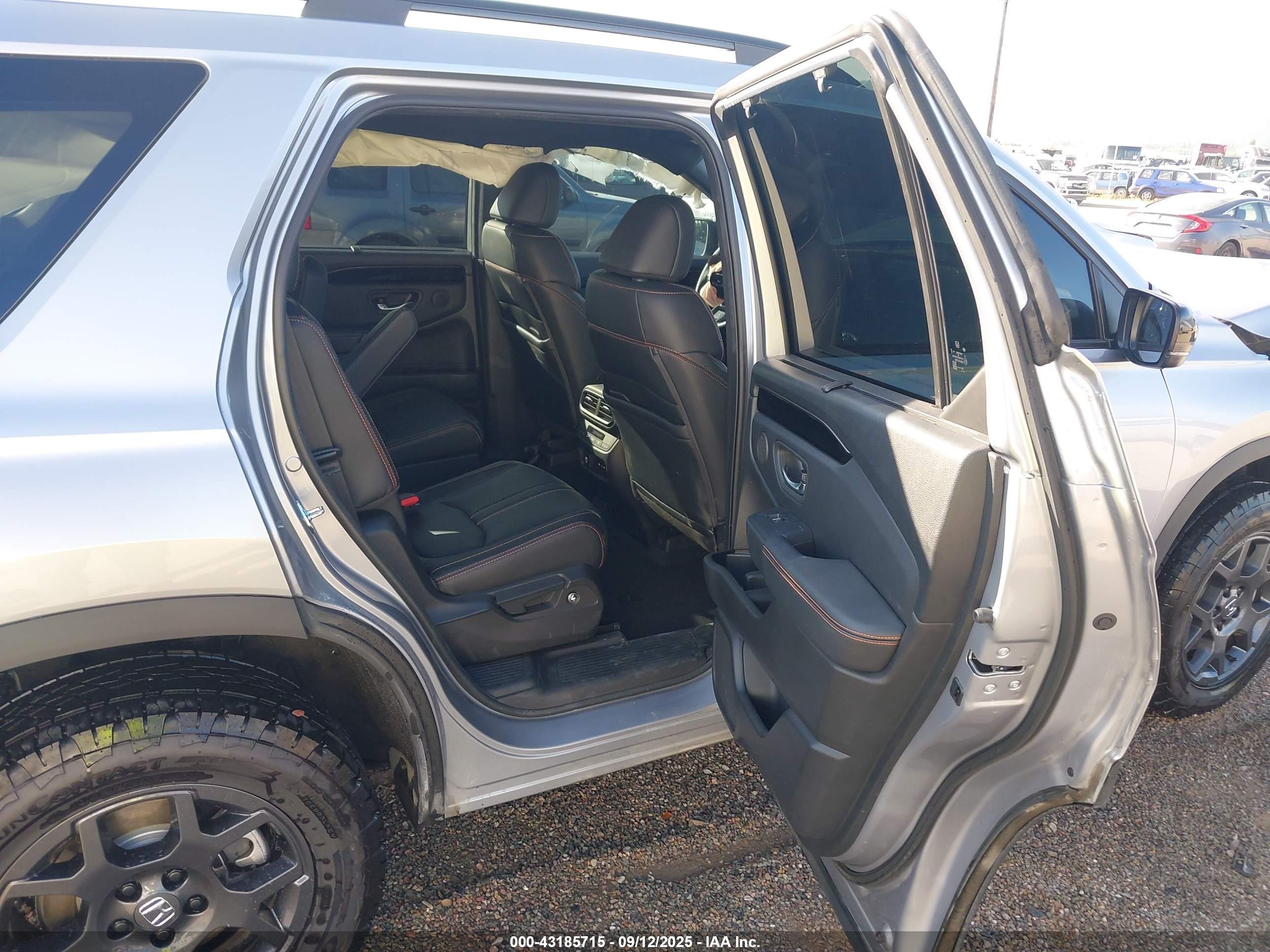 HONDA PILOT image 8