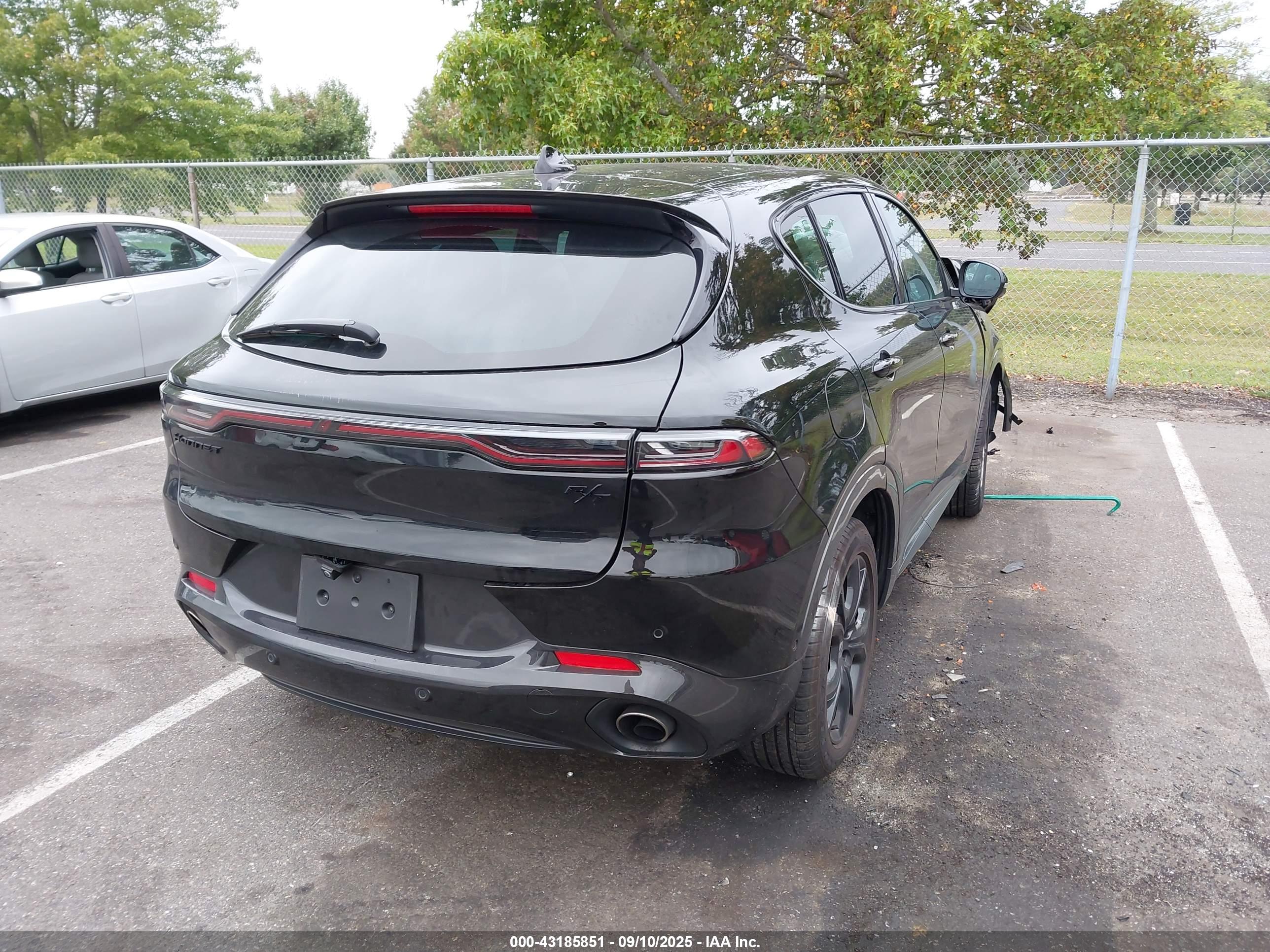 DODGE HORNET image 4