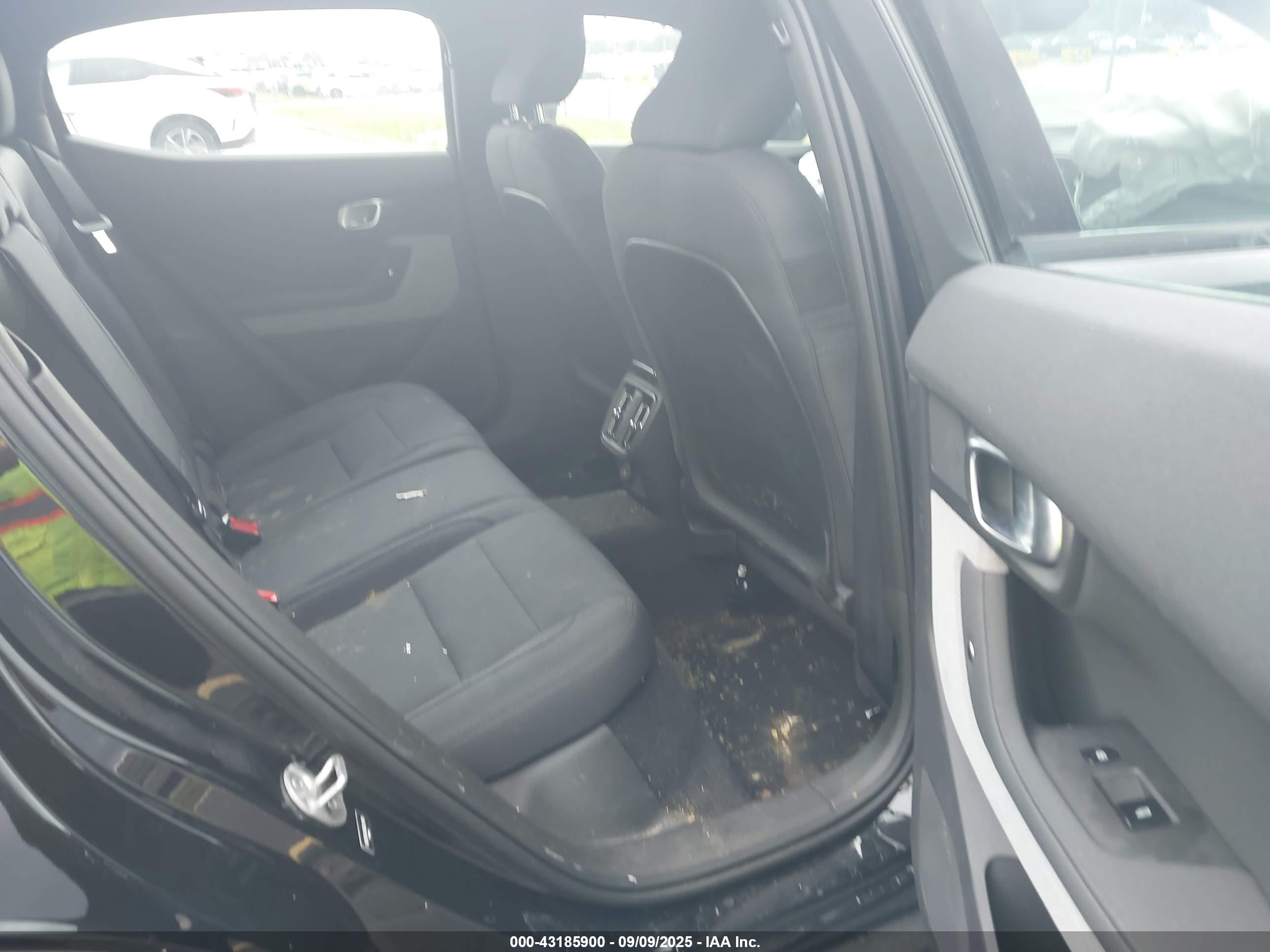 POLESTAR 2 image 8