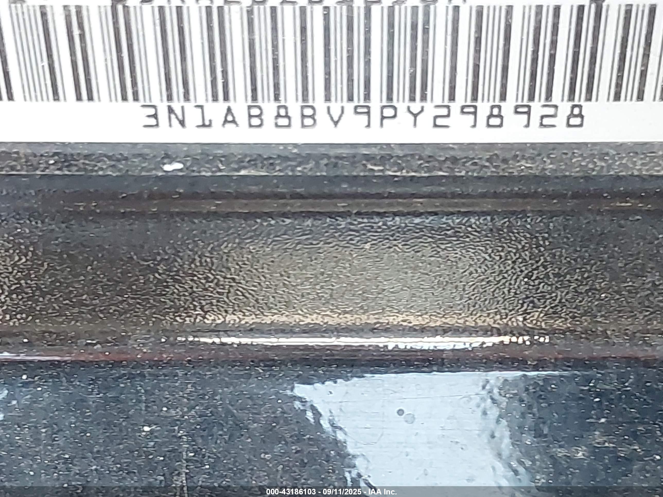 NISSAN SENTRA image 9