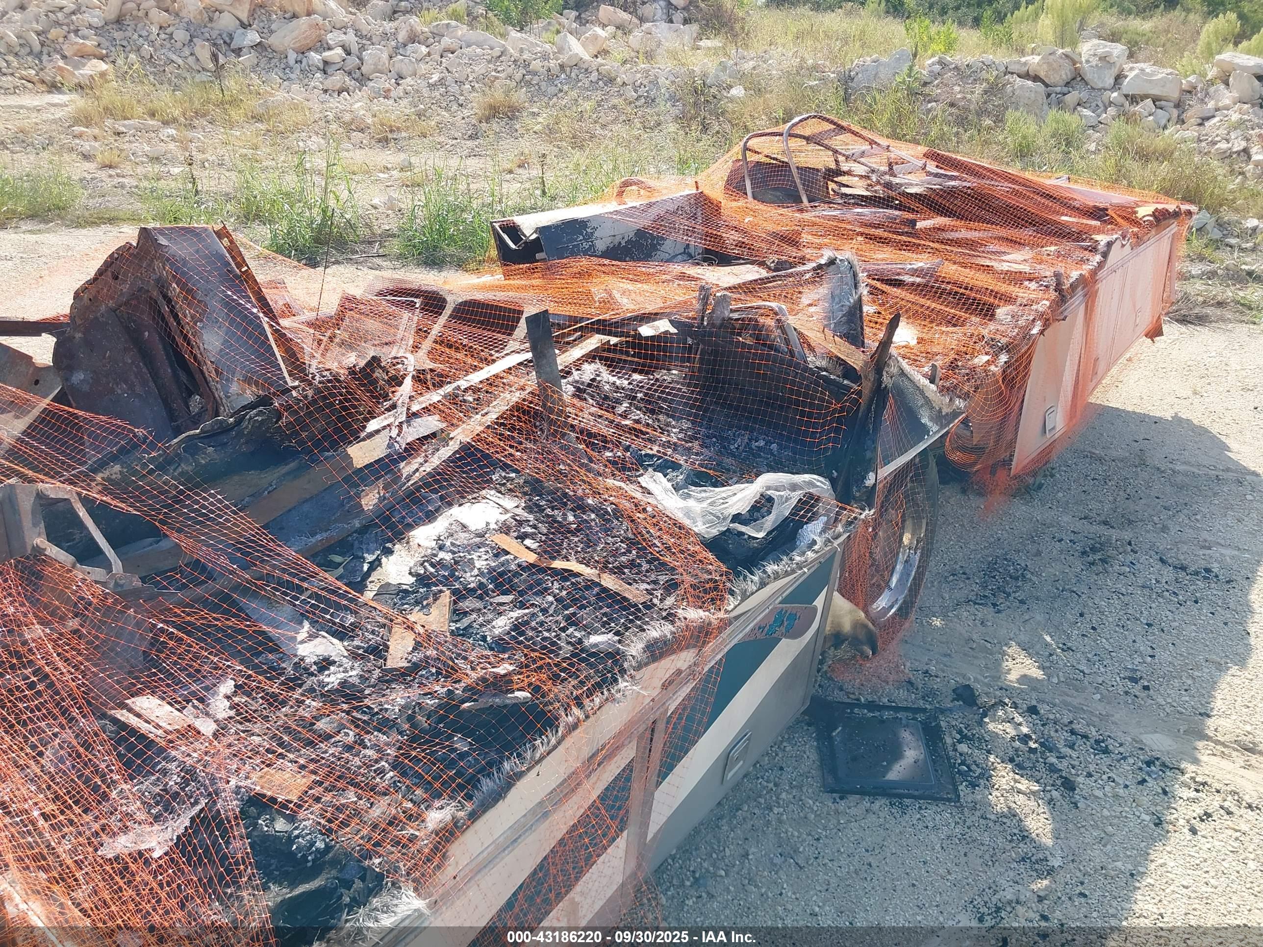 CHEVROLET P30 image 6