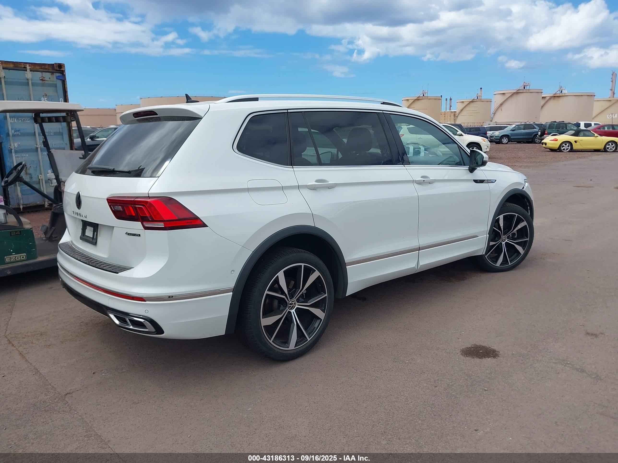 VOLKSWAGEN TIGUAN image 4