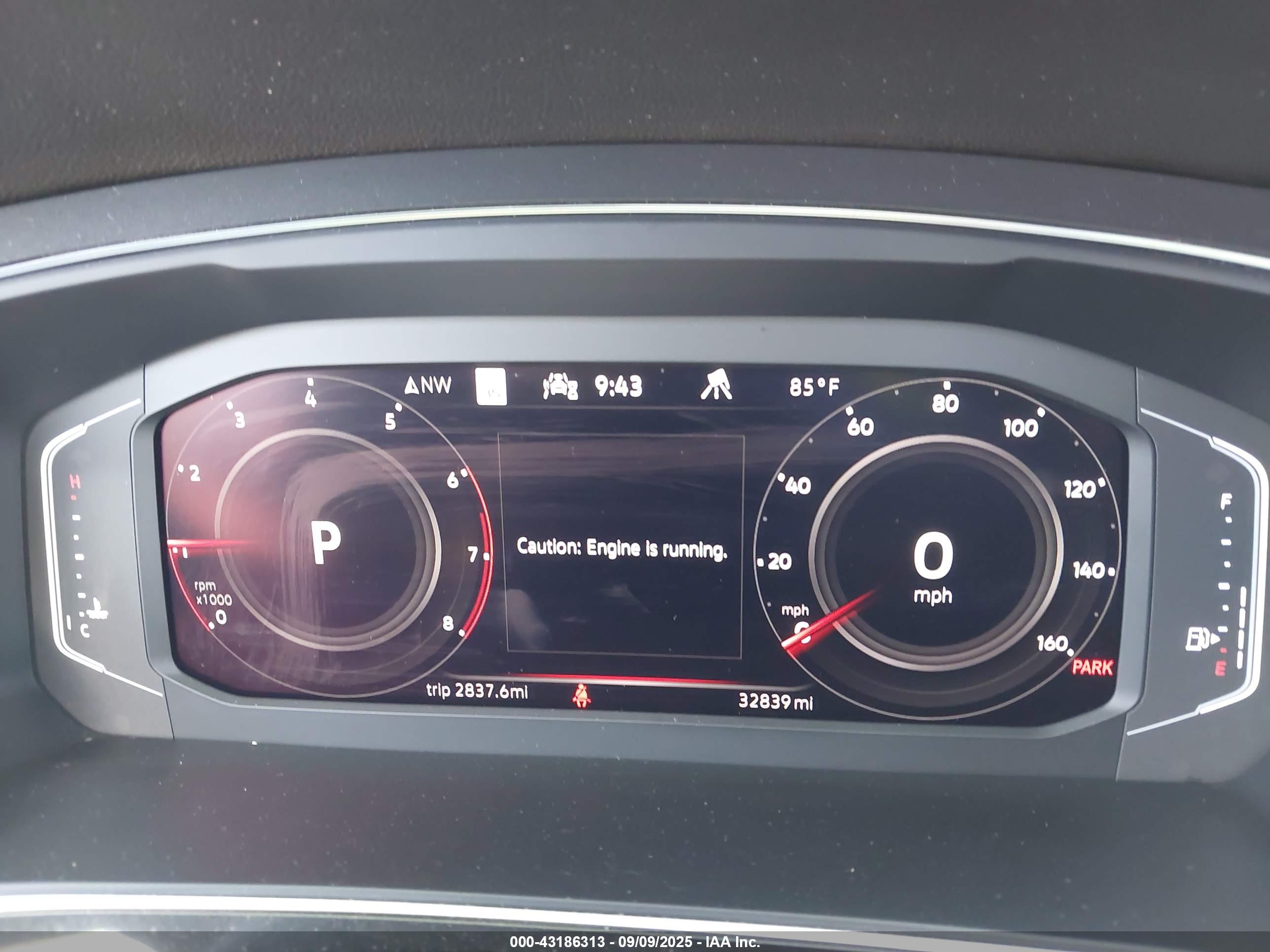 VOLKSWAGEN TIGUAN image 7