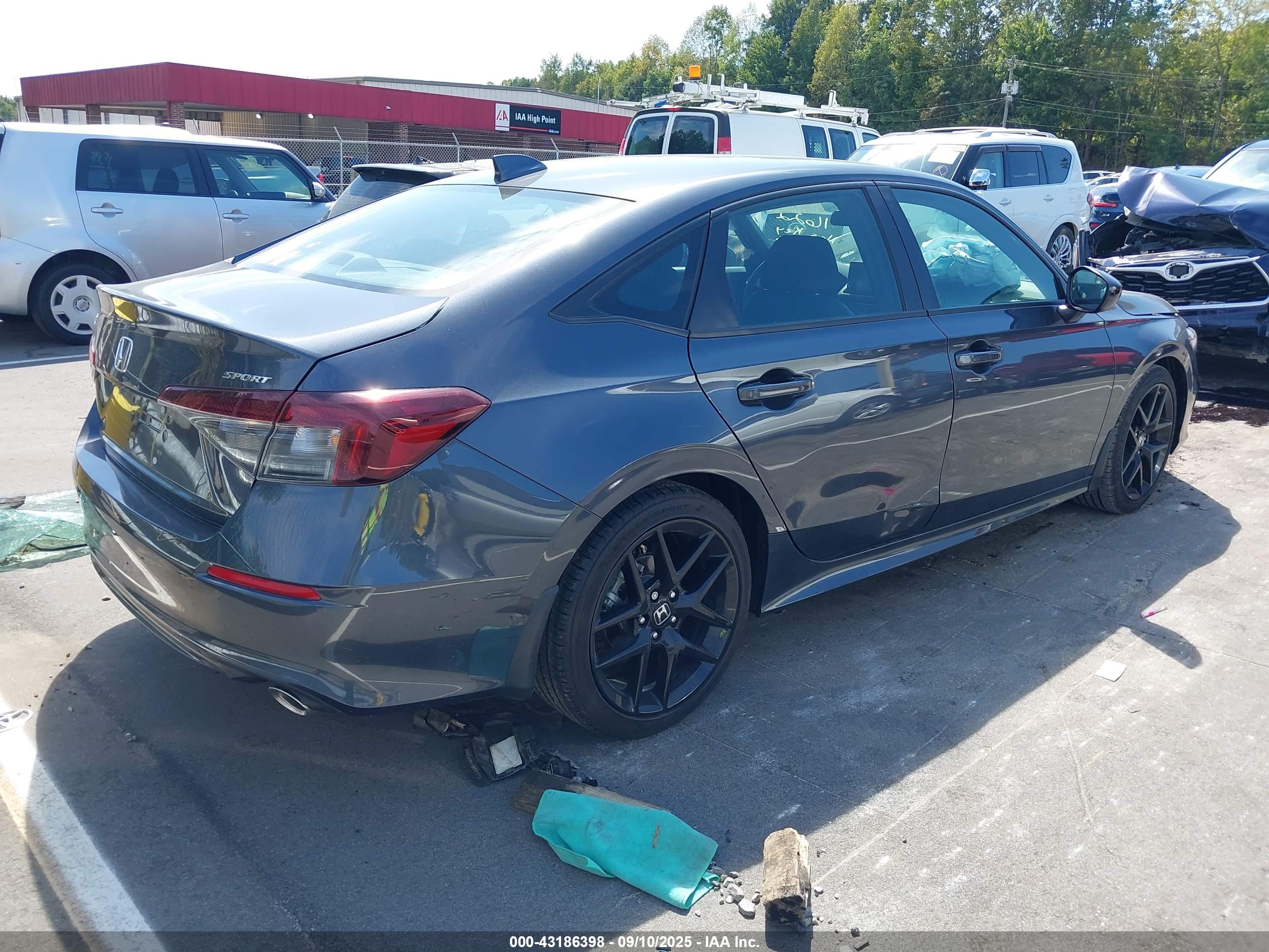 HONDA CIVIC image 4