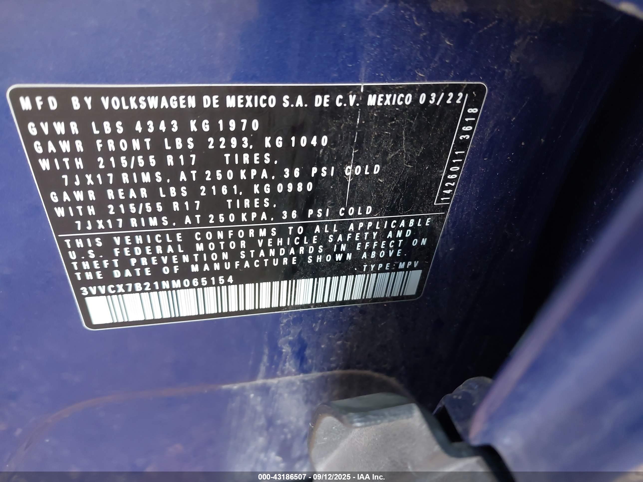 VOLKSWAGEN TAOS image 9