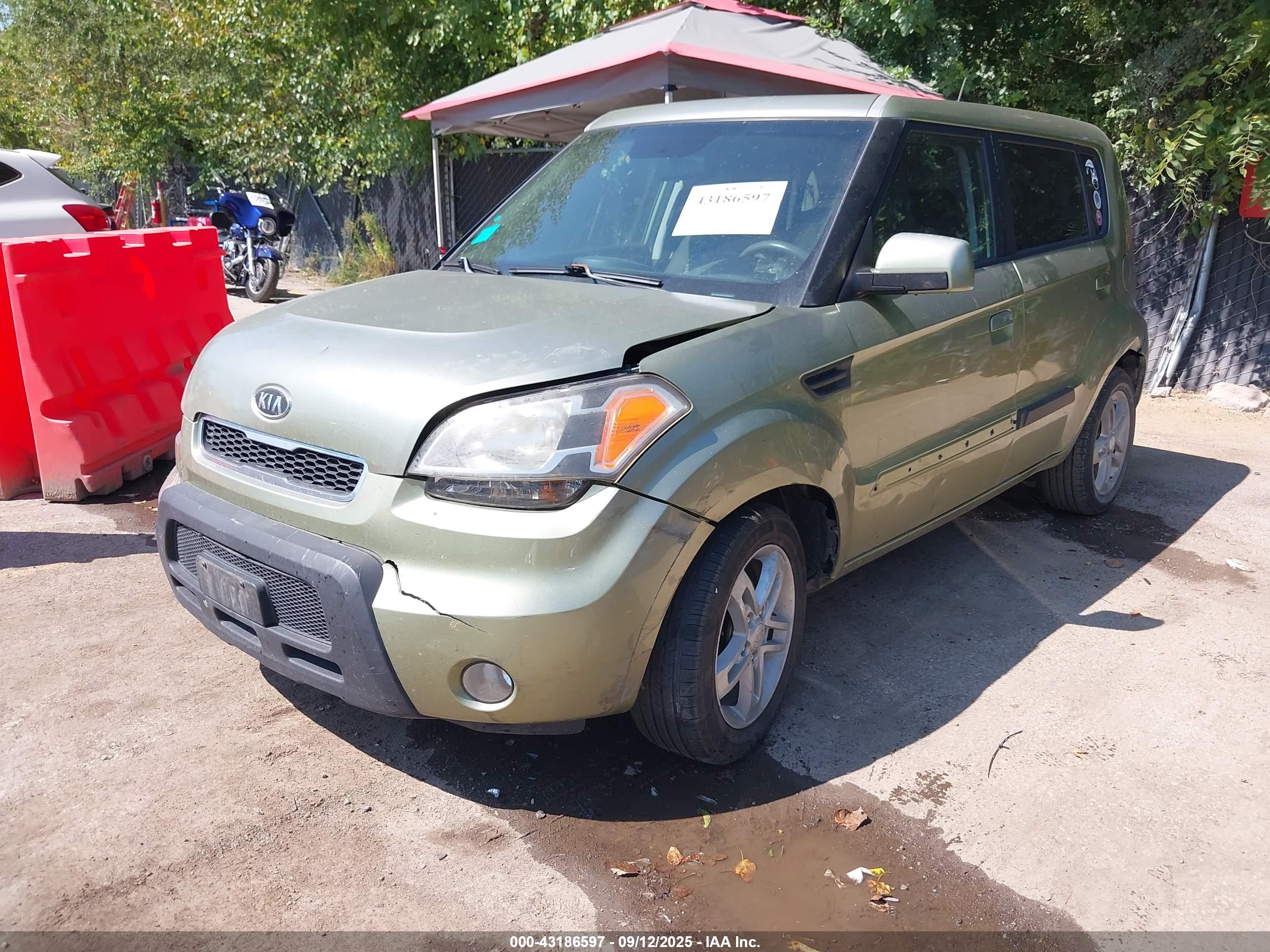 KIA SOUL image 2