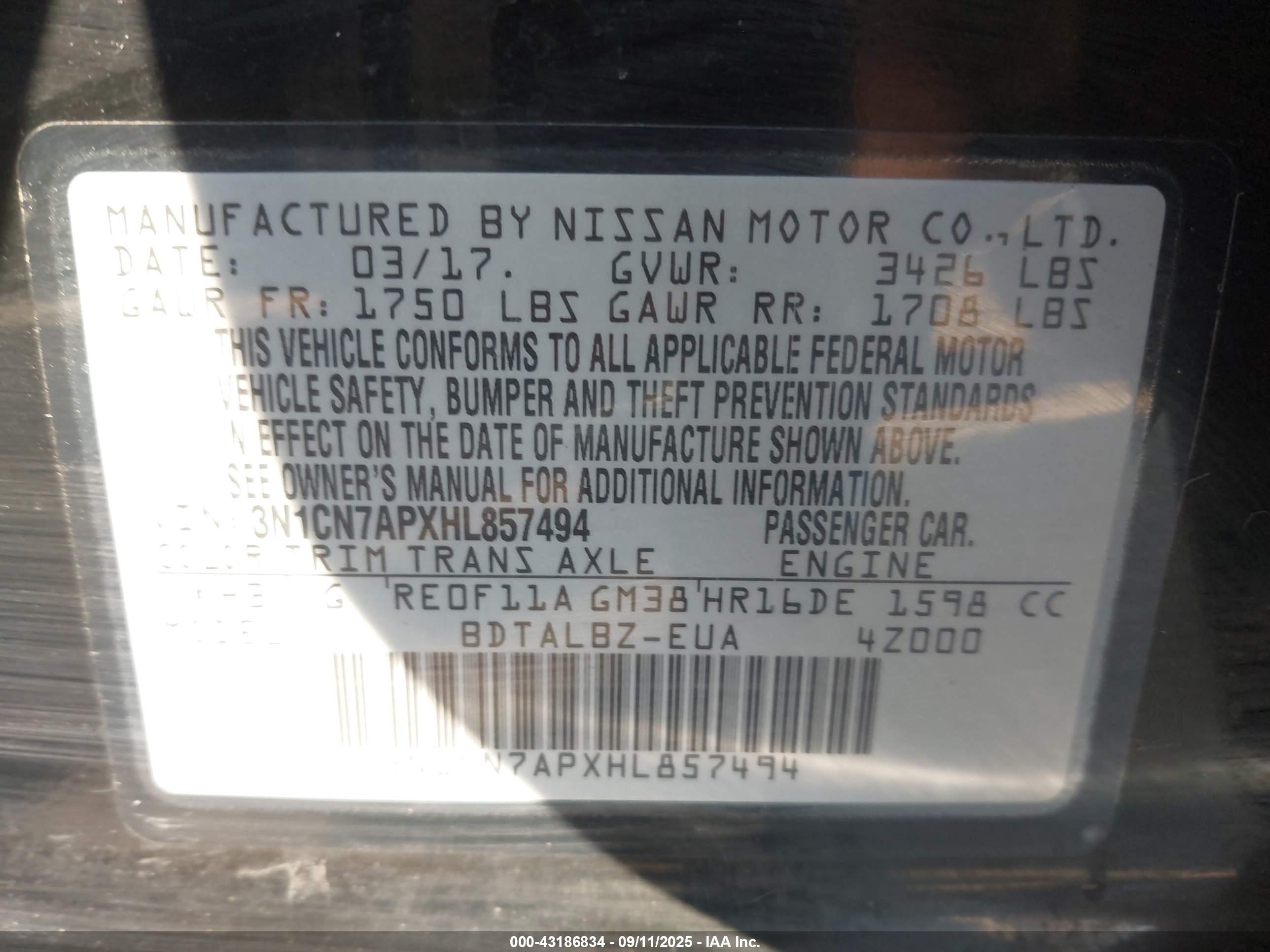 NISSAN VERSA image 9
