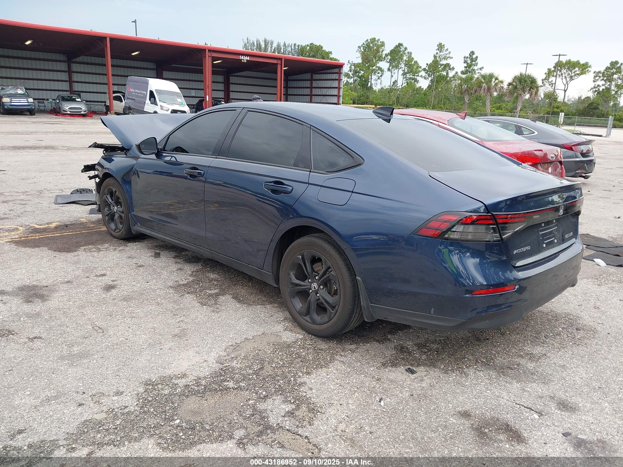 HONDA ACCORD image 3