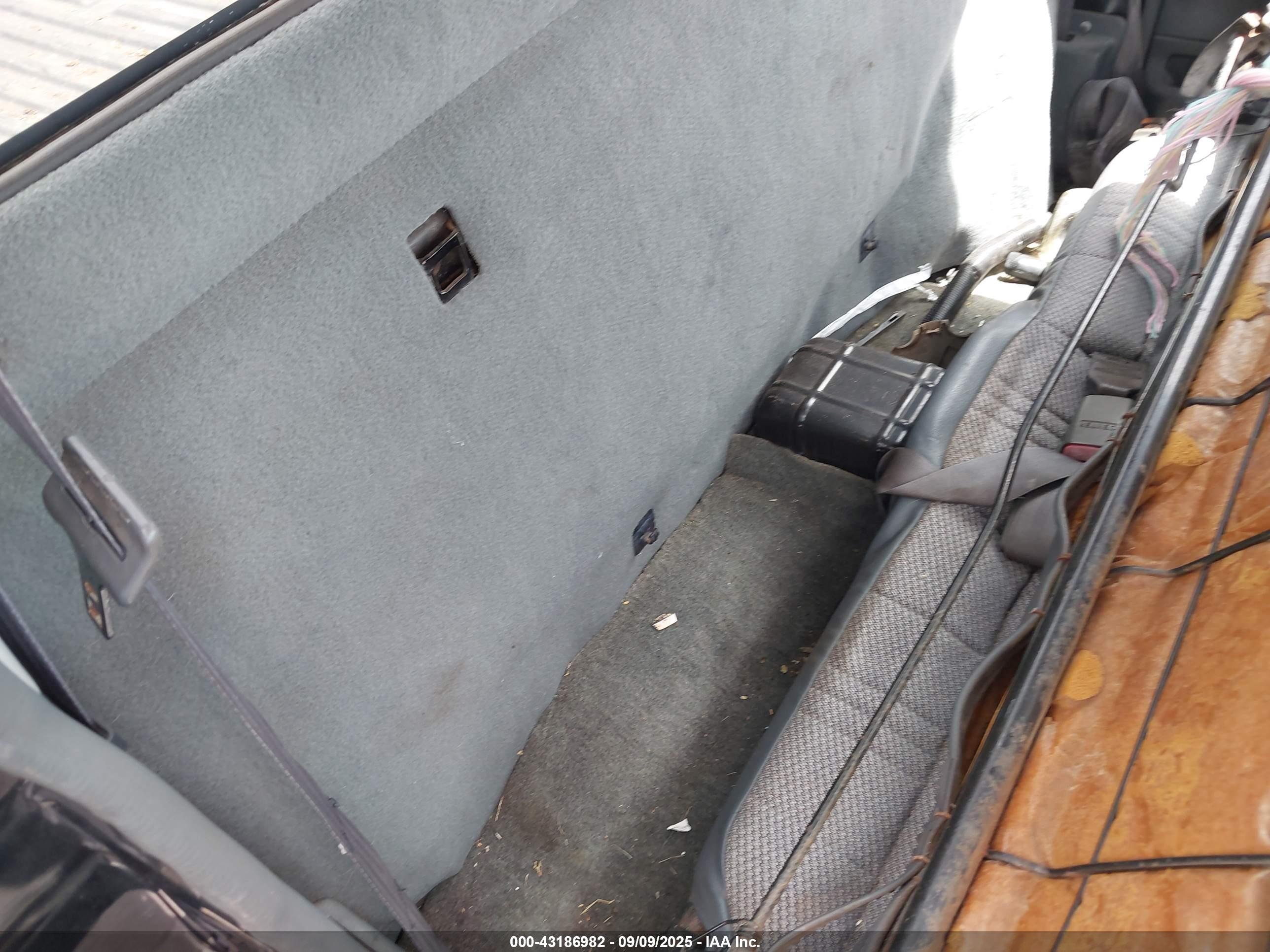 NISSAN FRONTIER image 8
