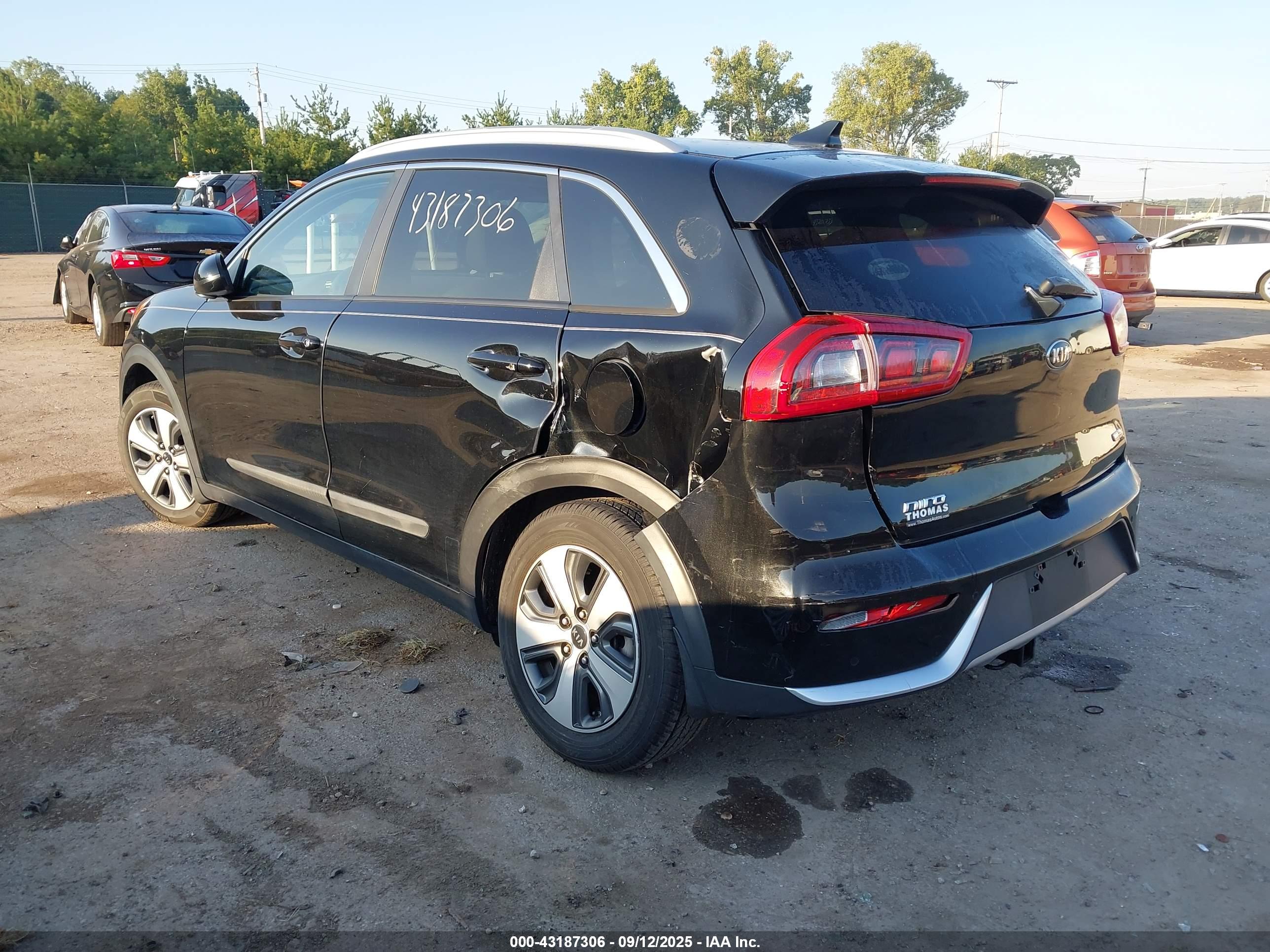 KIA NIRO image 6