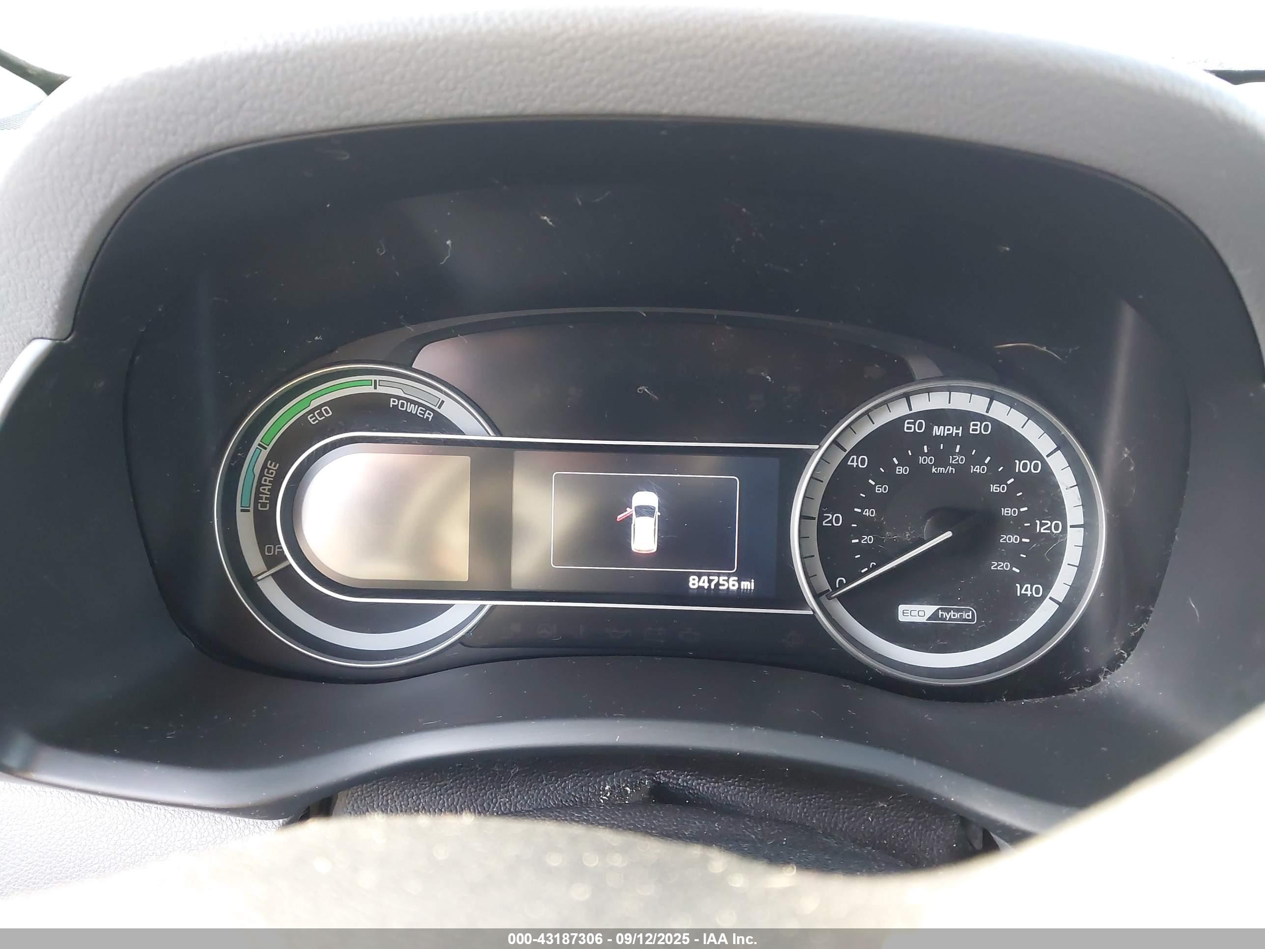 KIA NIRO image 7