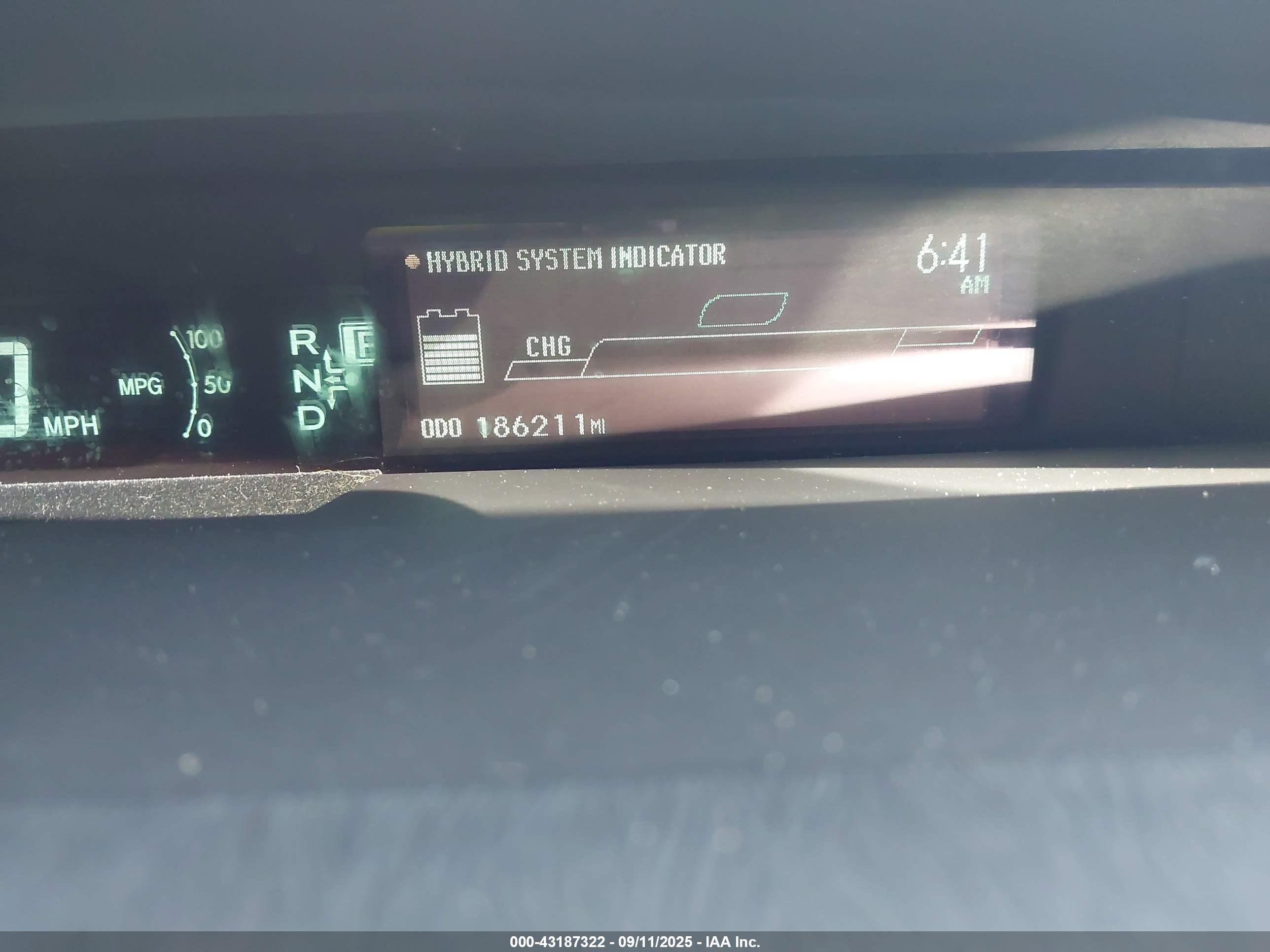 TOYOTA PRIUS image 7