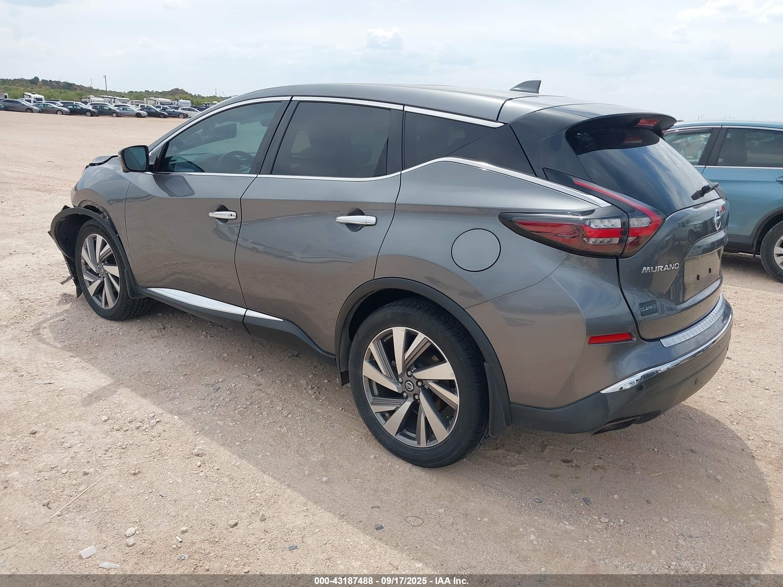 NISSAN MURANO image 3
