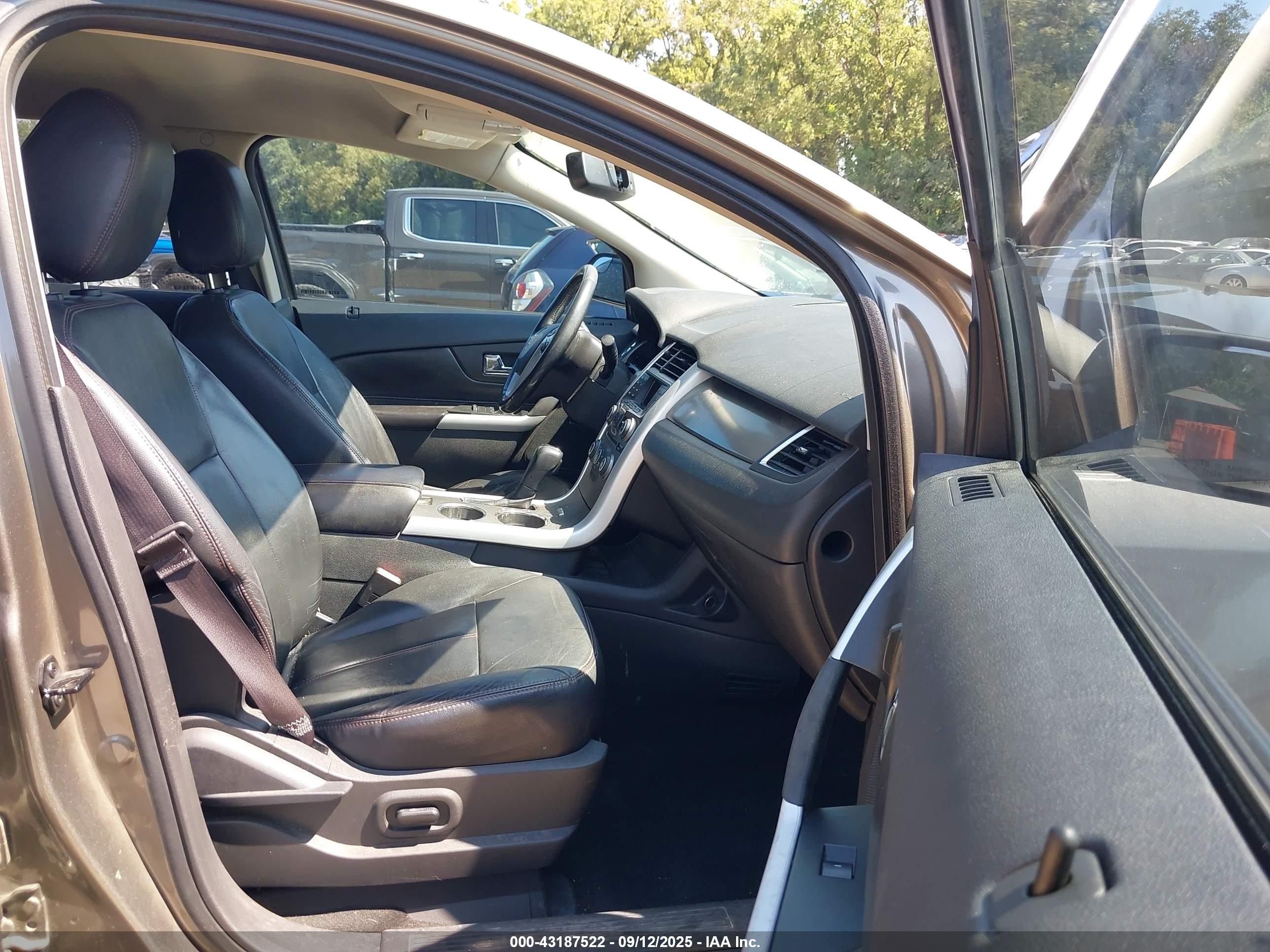 FORD EDGE image 5
