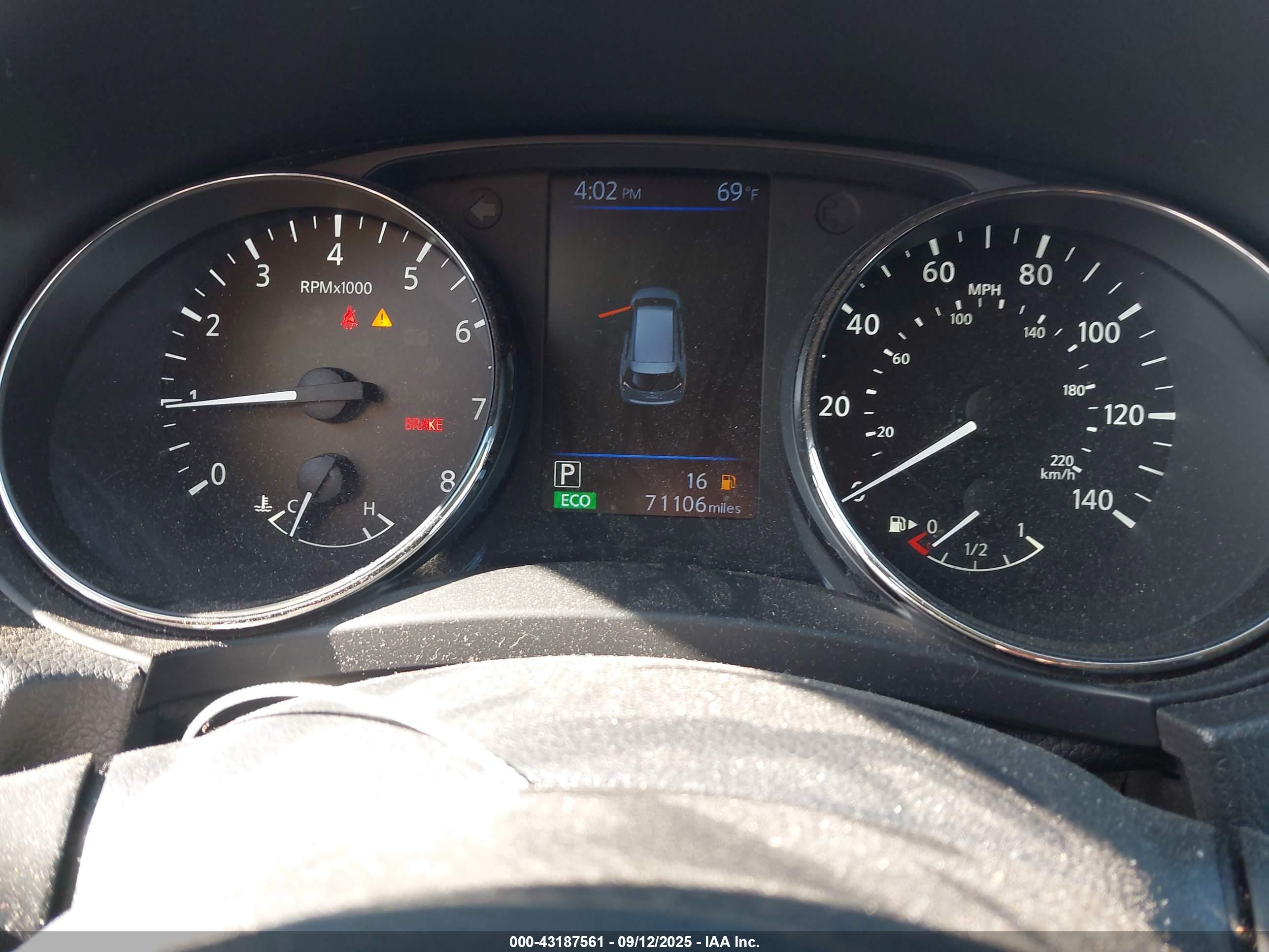 NISSAN ROGUE image 7