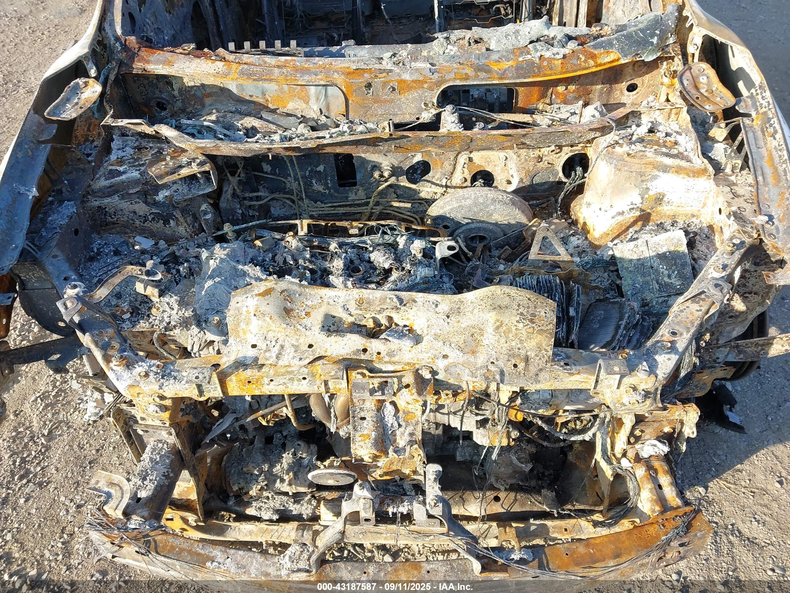 NISSAN ROGUE image 10