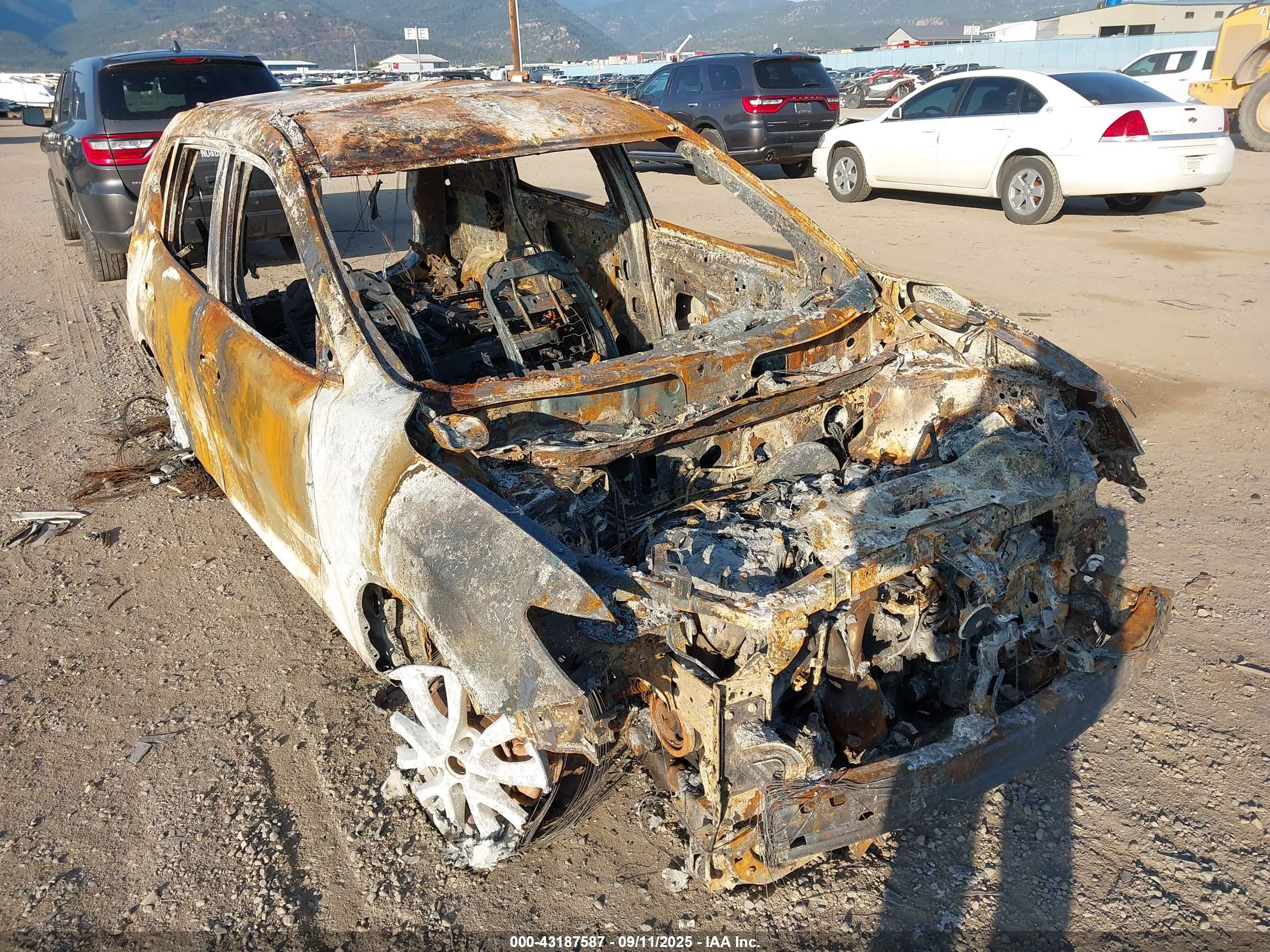 NISSAN ROGUE image 6
