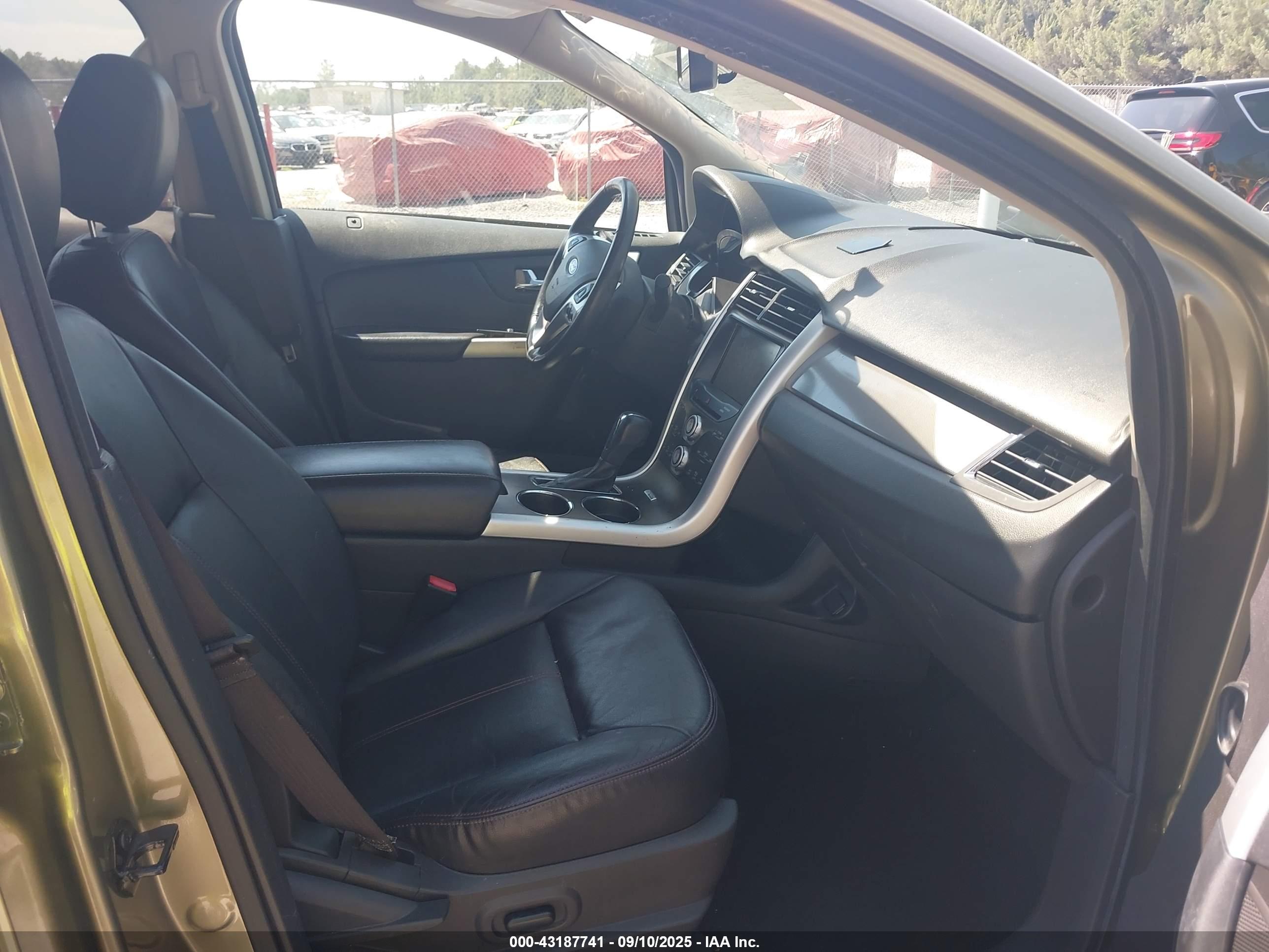 FORD EDGE image 5