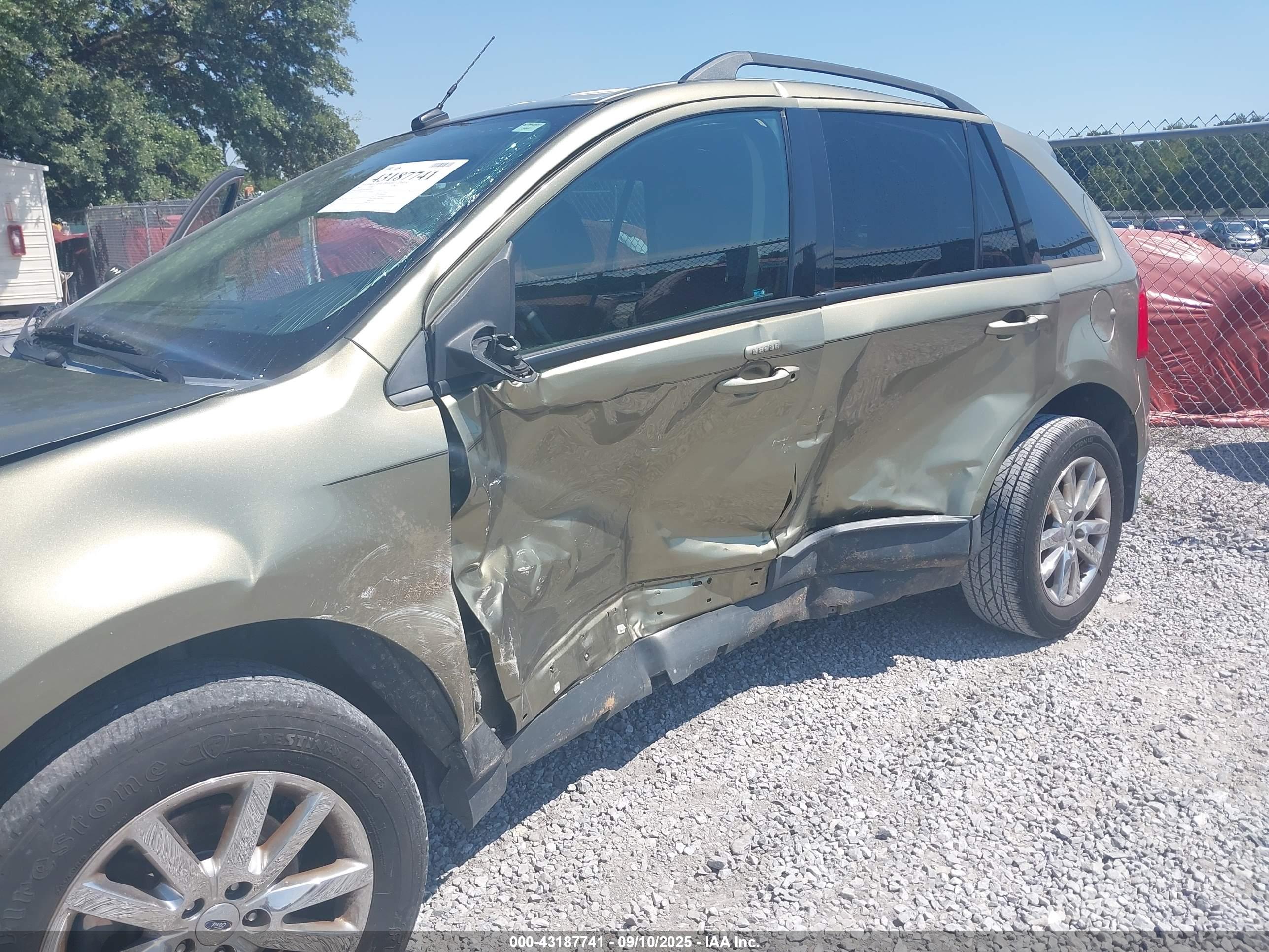 FORD EDGE image 6