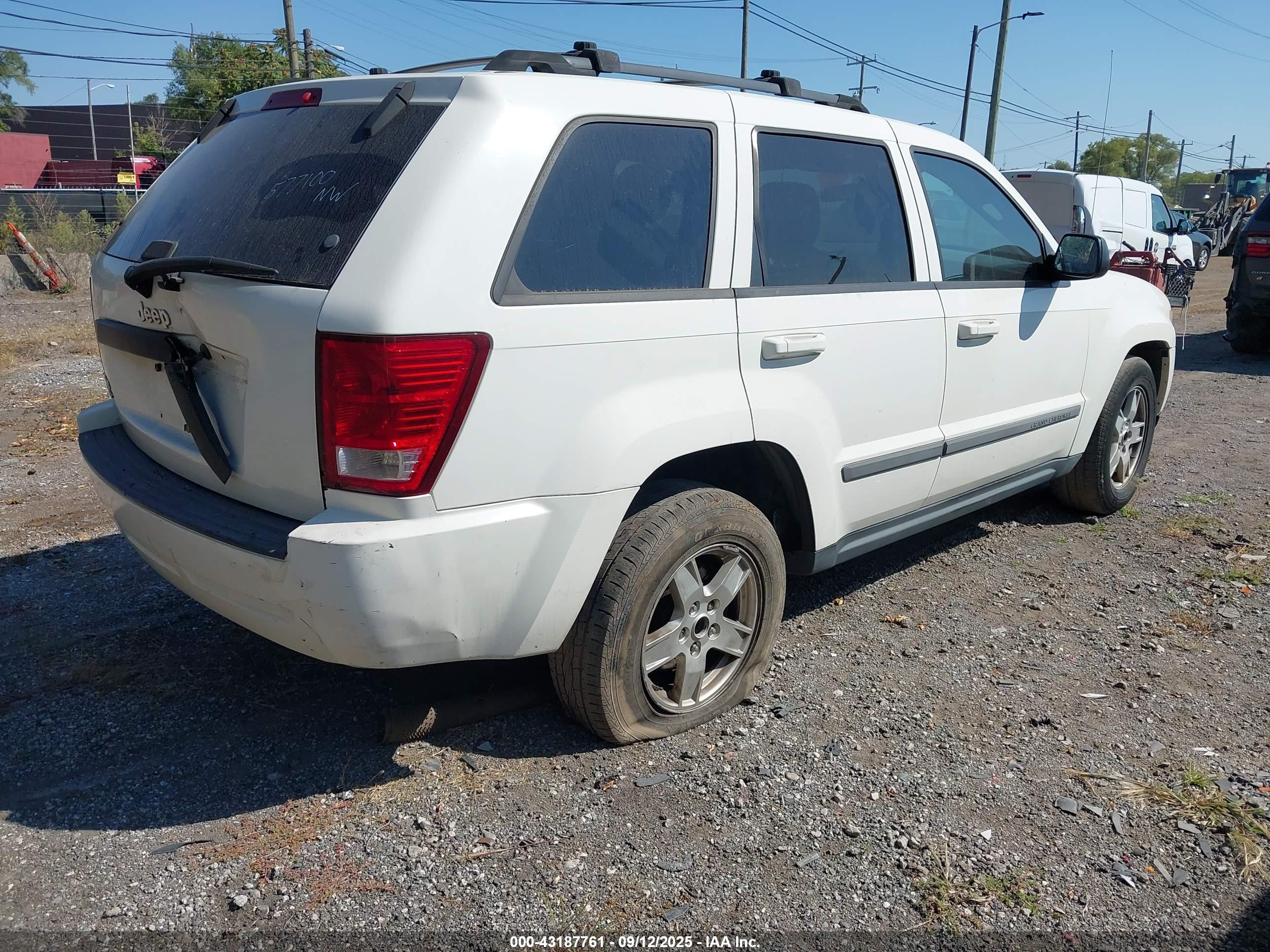 JEEP GRAND image 4
