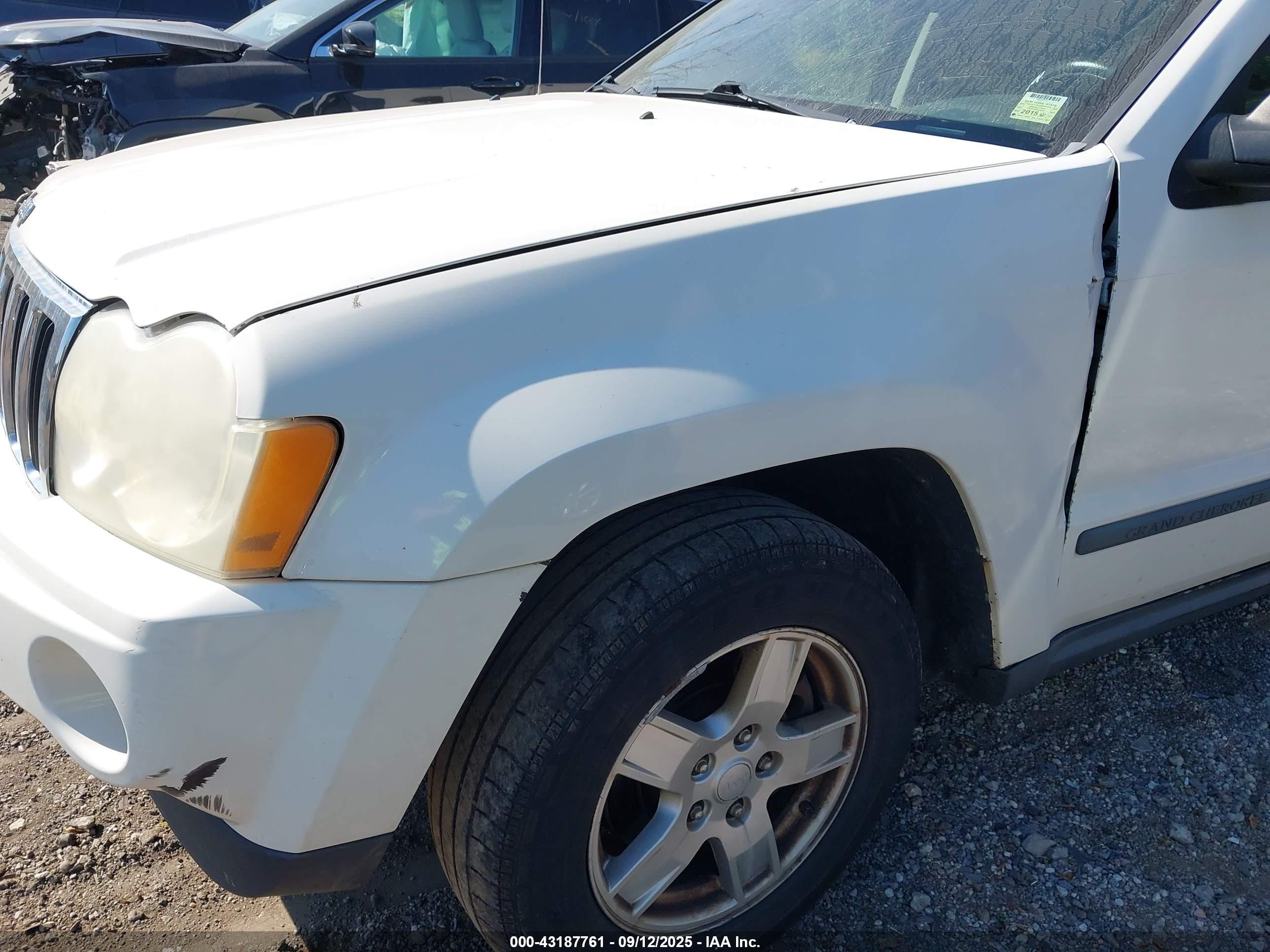 JEEP GRAND image 6