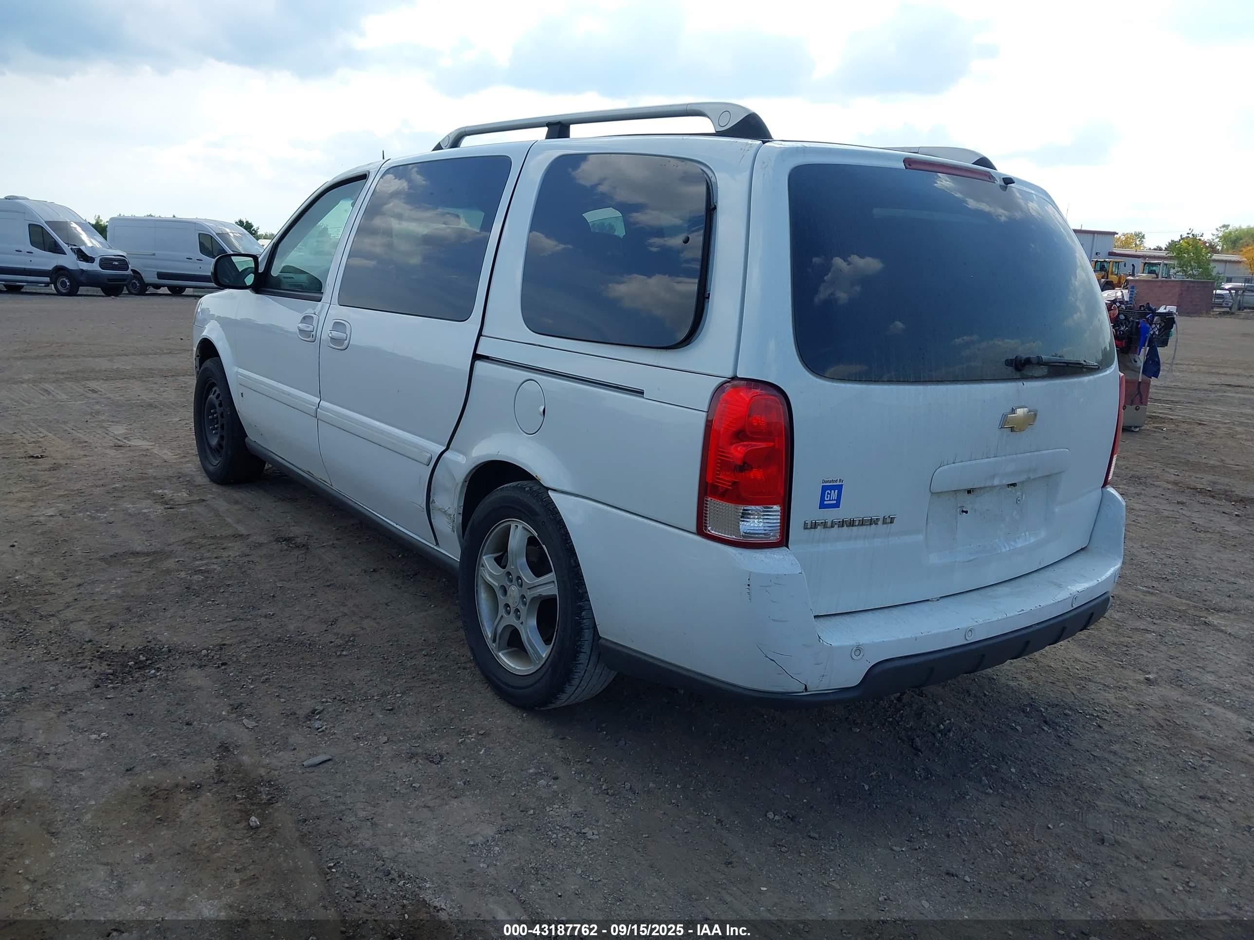 CHEVROLET UPLANDER image 3