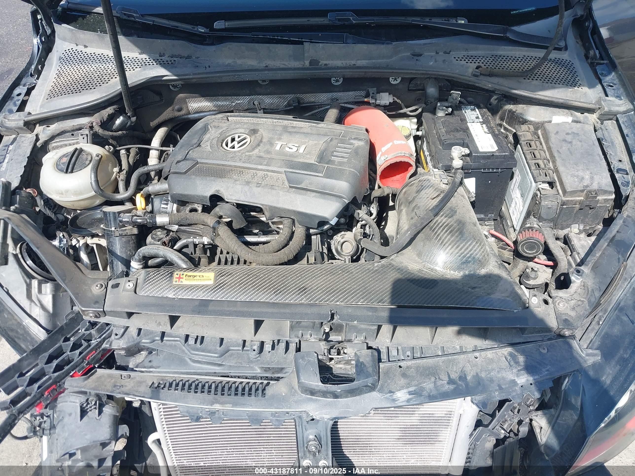 VOLKSWAGEN GOLF image 10