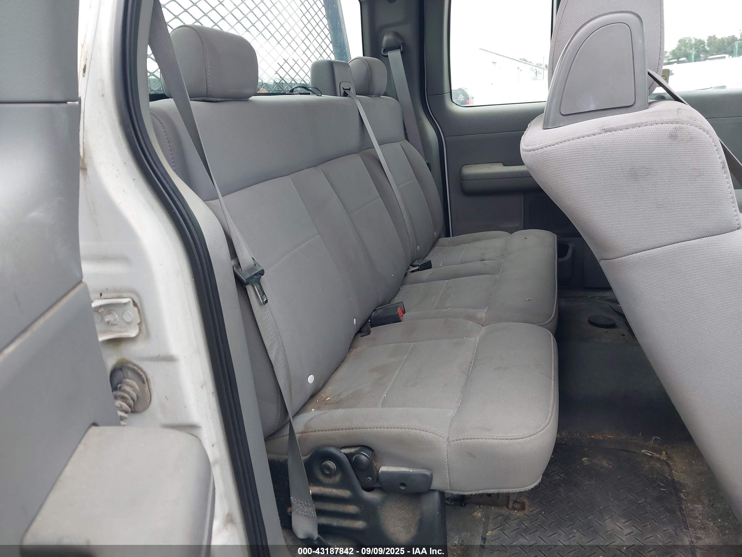 FORD F-150 image 8