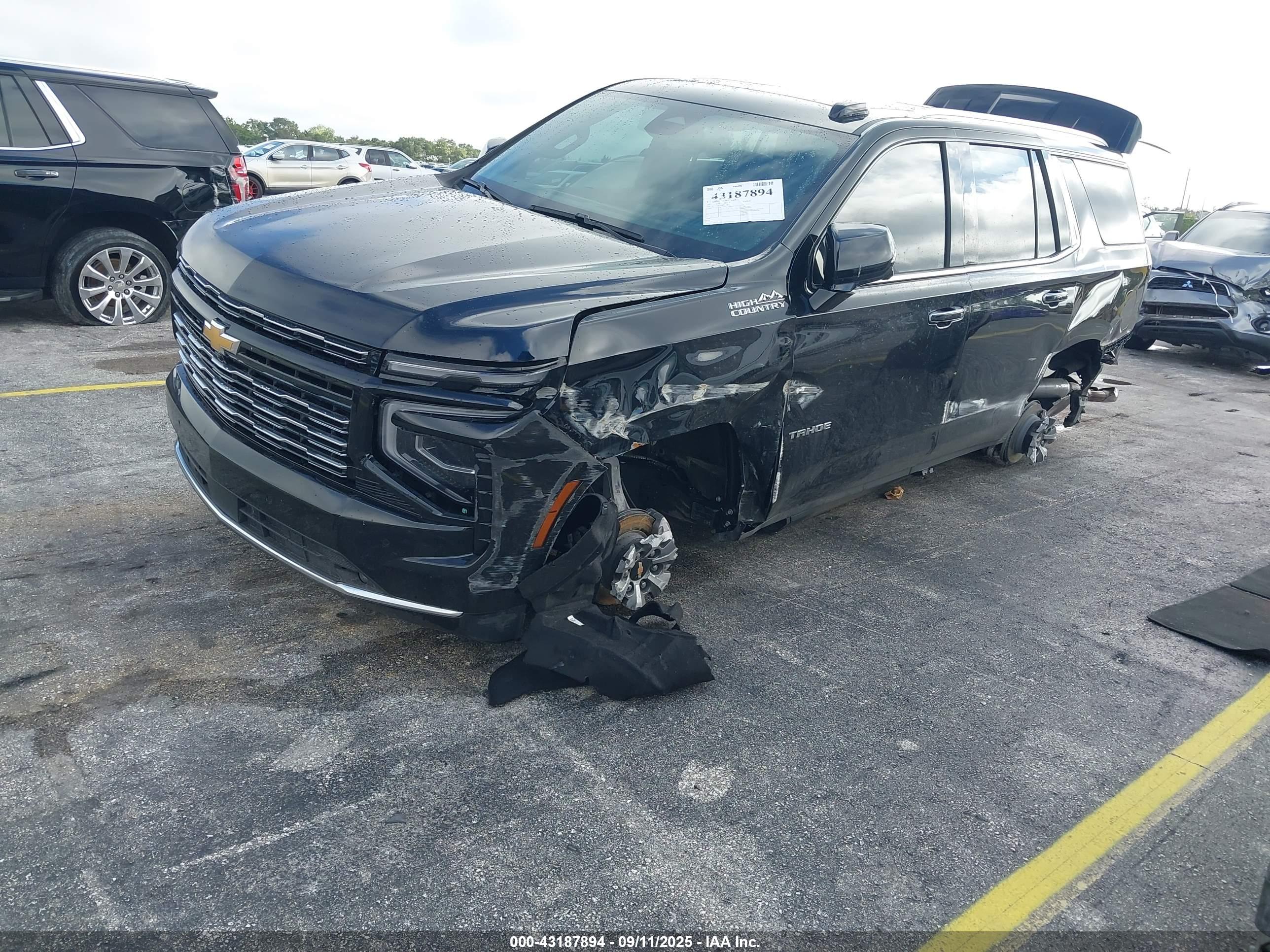 CHEVROLET TAHOE image 2