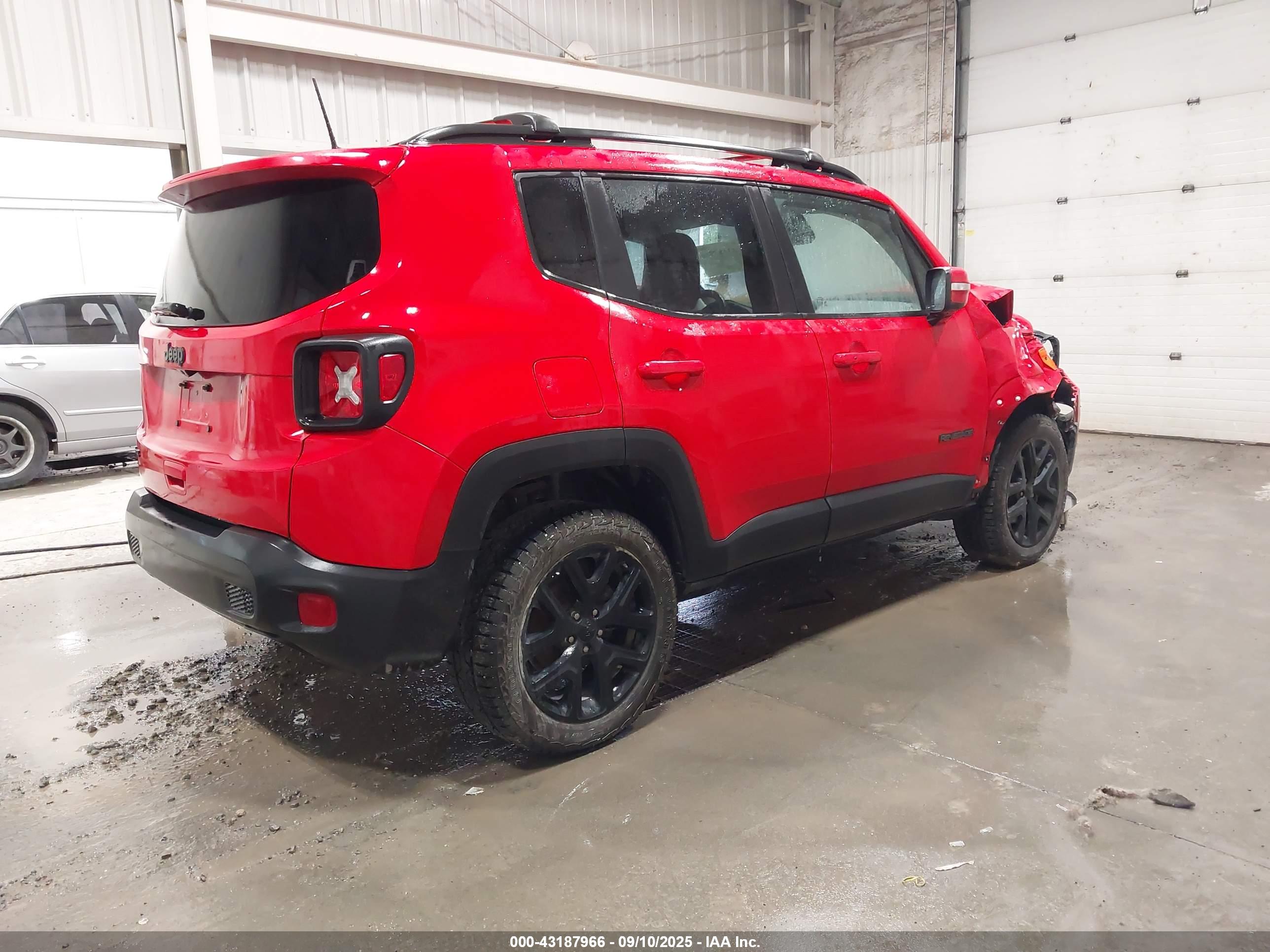 JEEP RENEGADE image 4