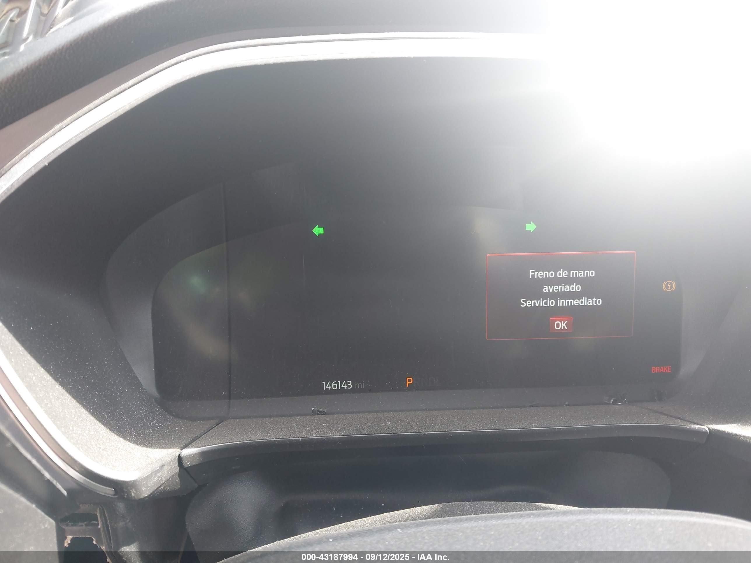 FORD ESCAPE image 7