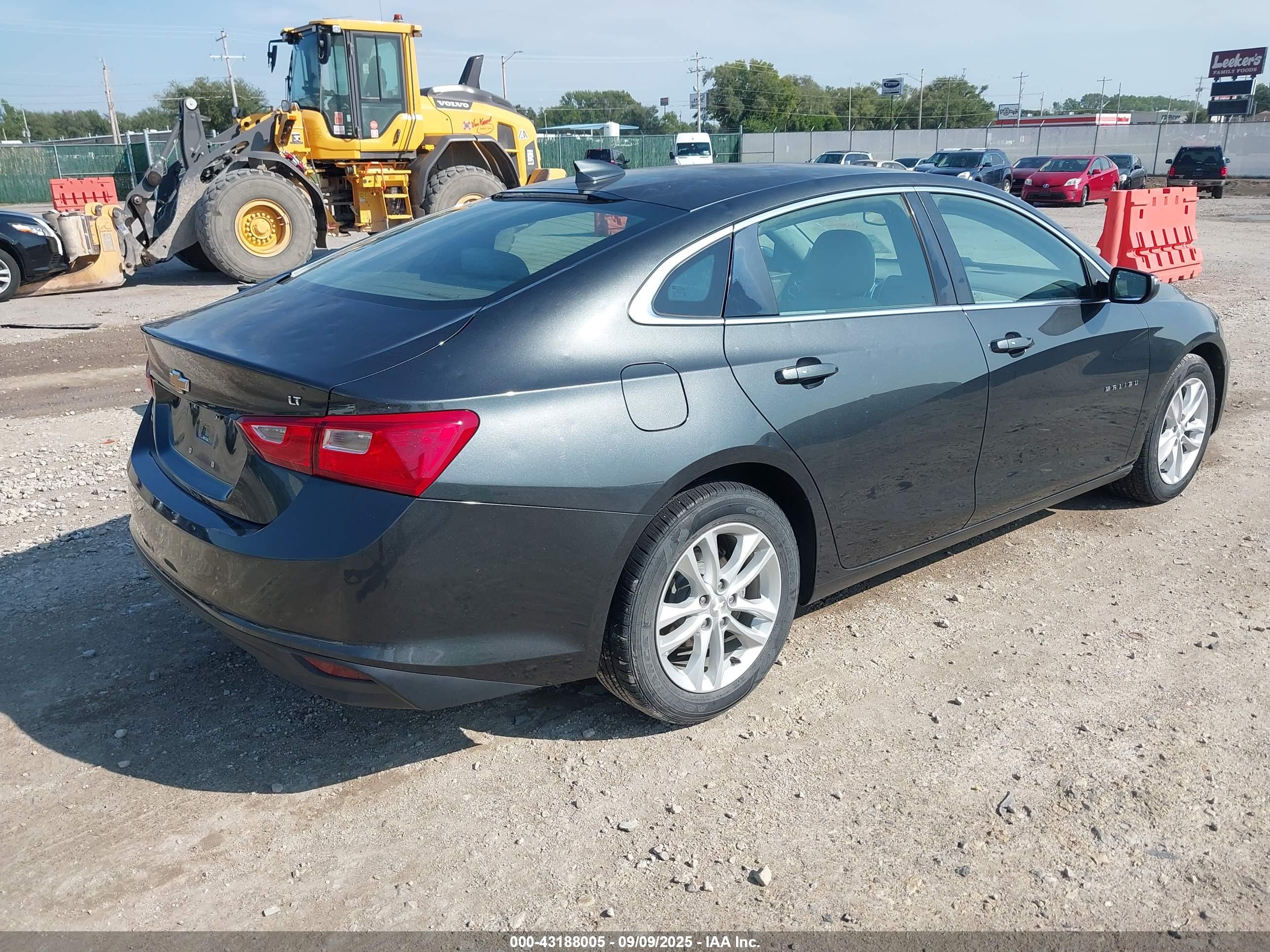 CHEVROLET MALIBU image 4
