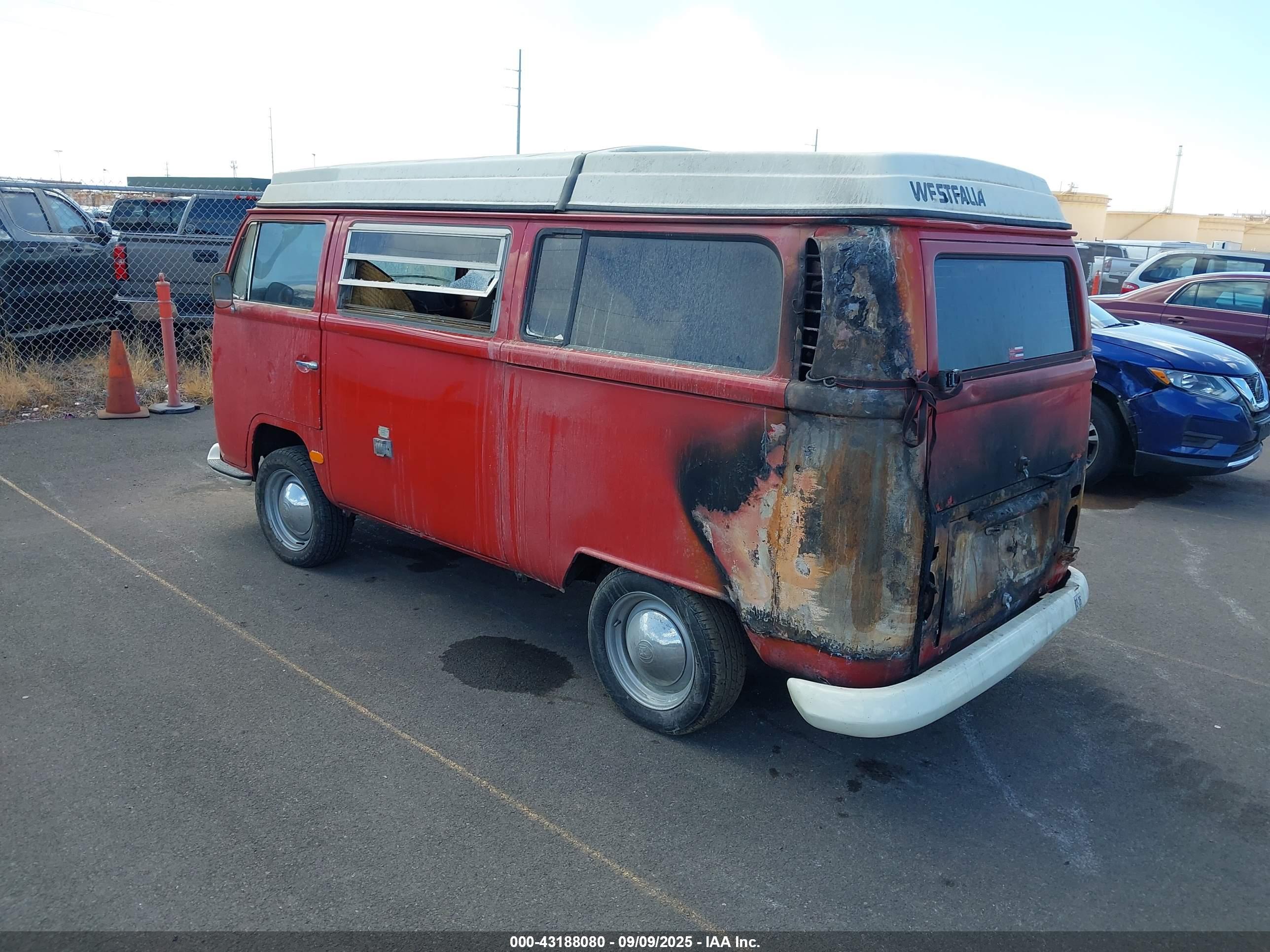 VOLKSWAGEN WESTFALIA image 3