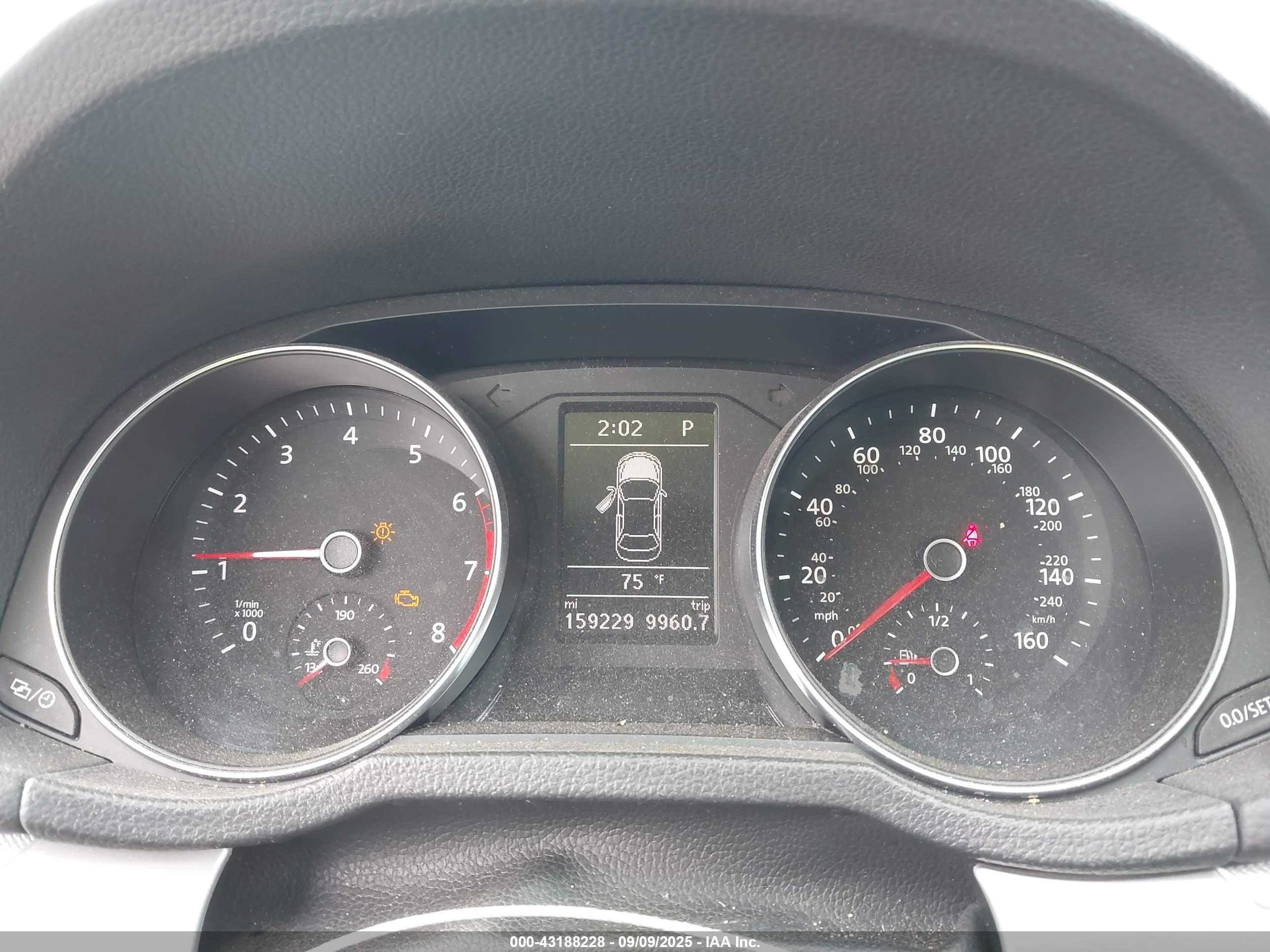 VOLKSWAGEN PASSAT image 7