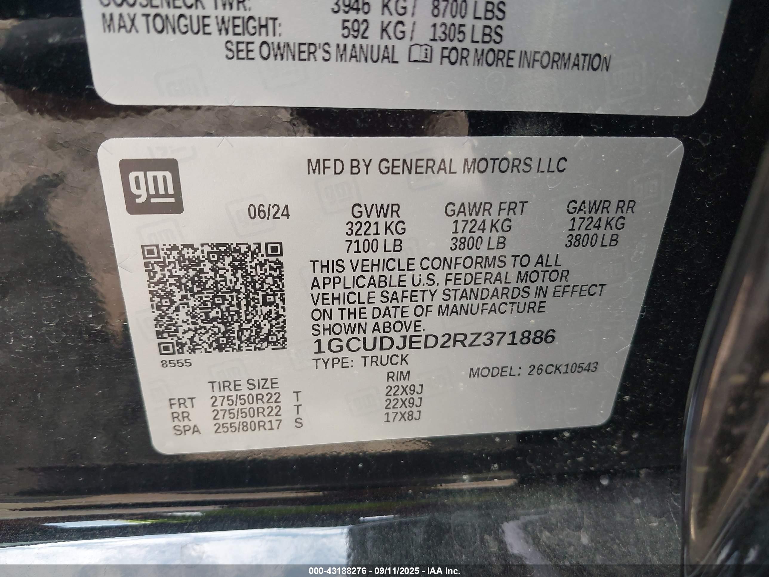 CHEVROLET SILVERADO image 9