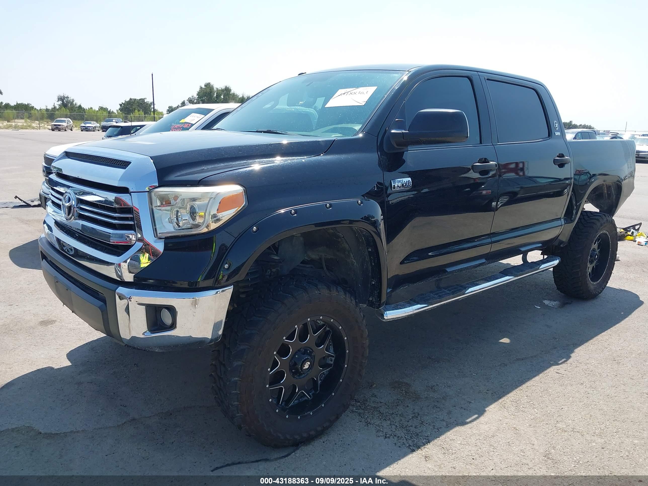 TOYOTA TUNDRA image 2