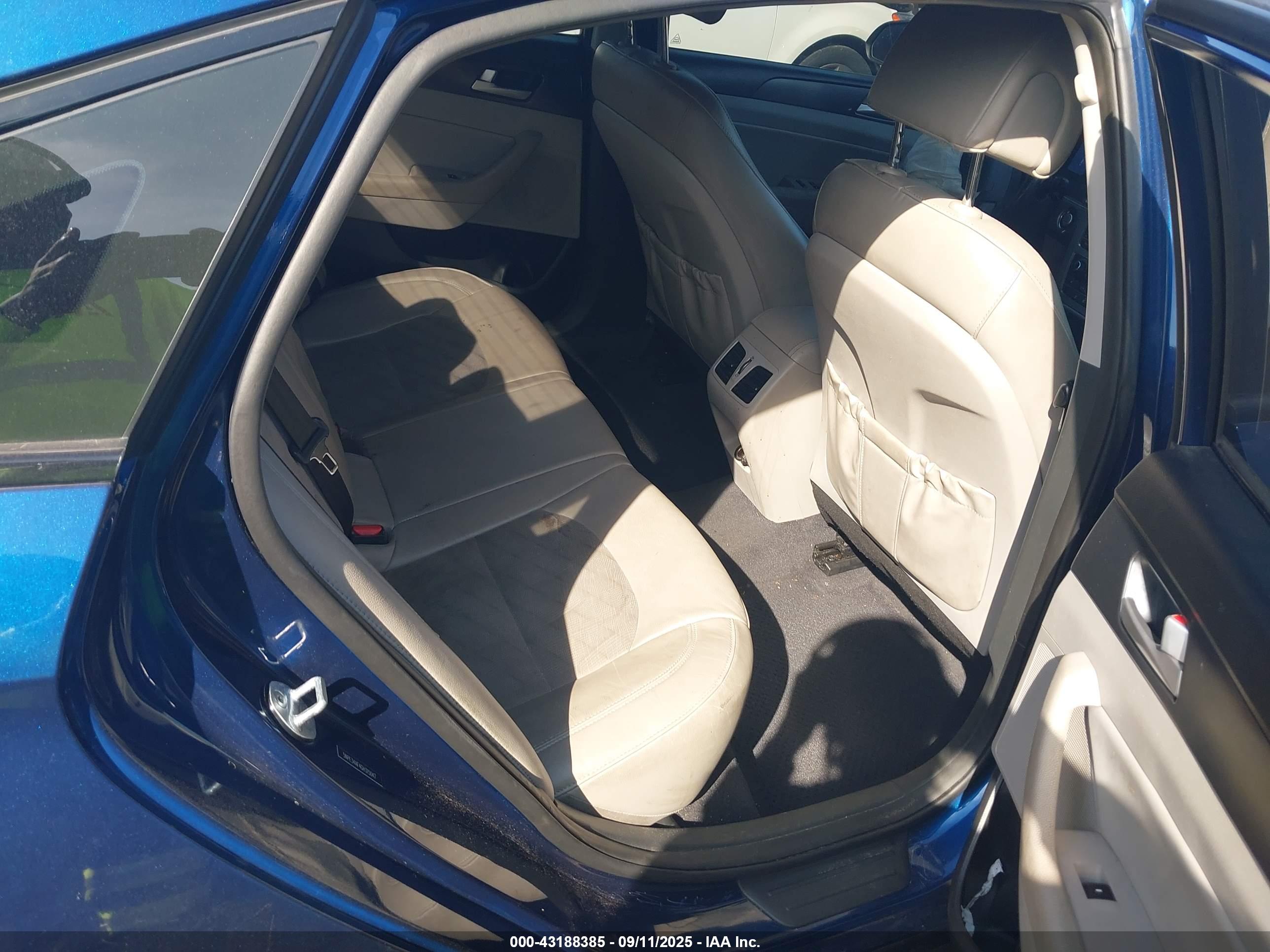 HYUNDAI SONATA image 8