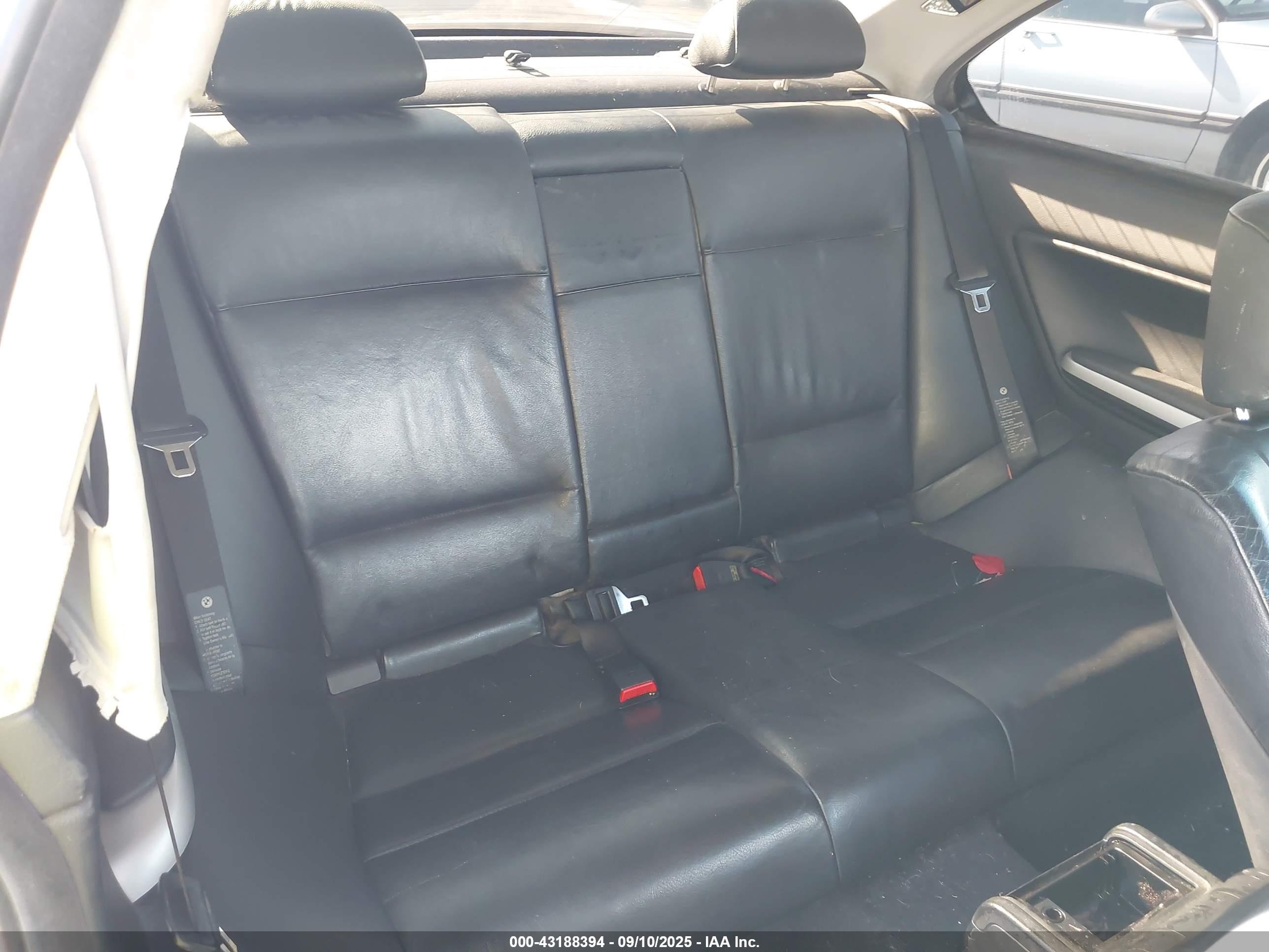BMW 325CI image 8