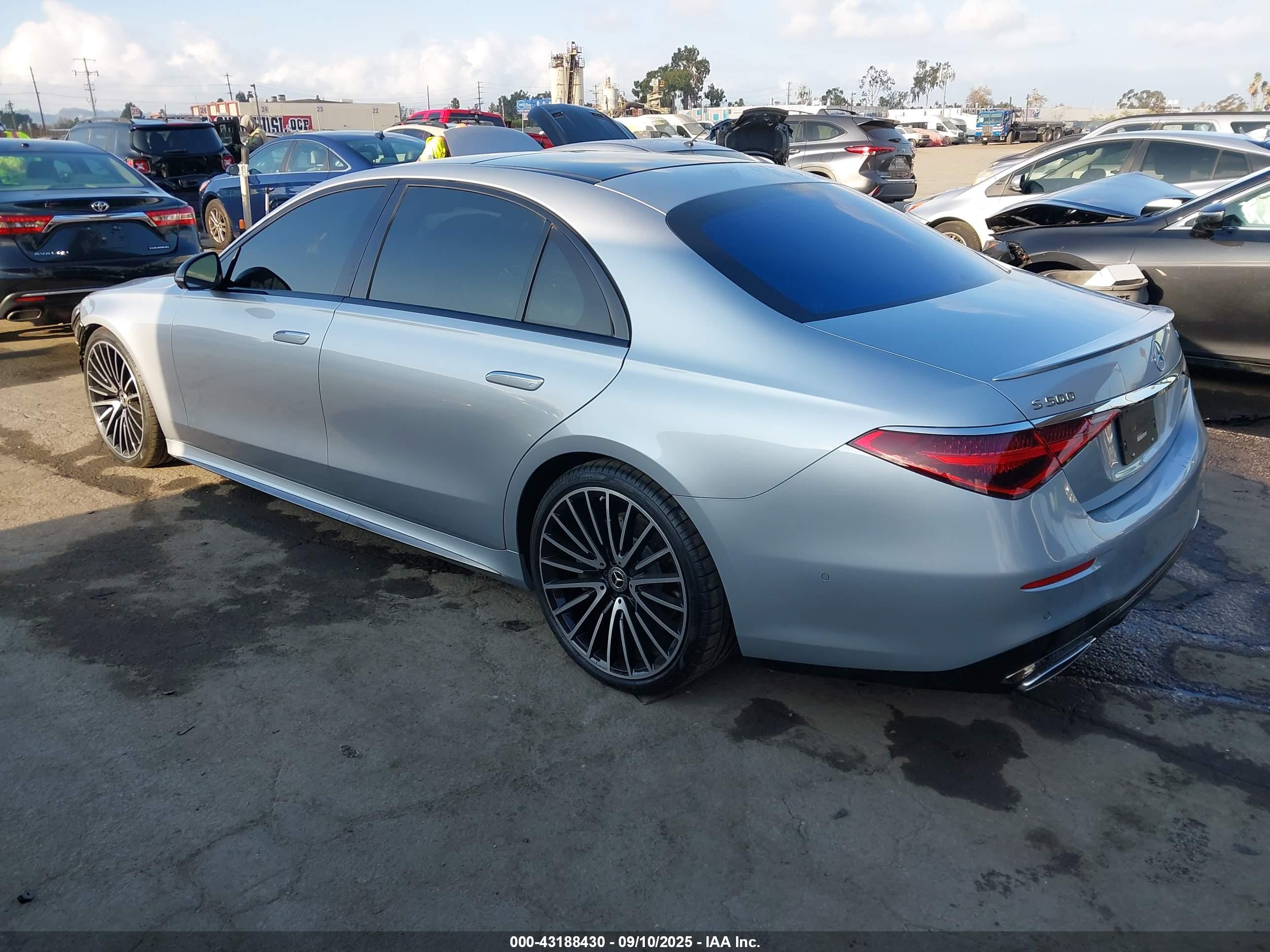 MERCEDES-BENZ S image 3