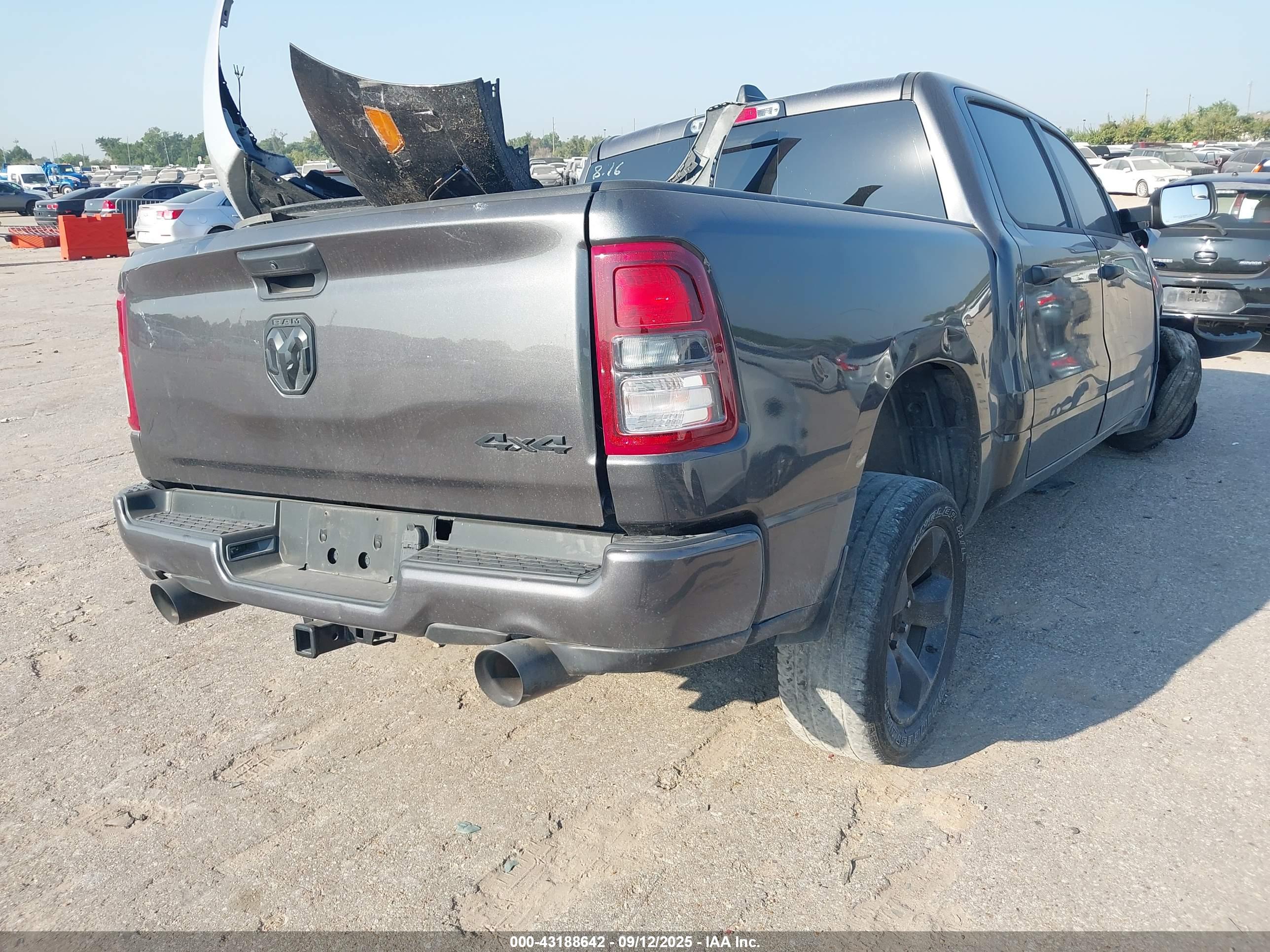 RAM 1500 image 4