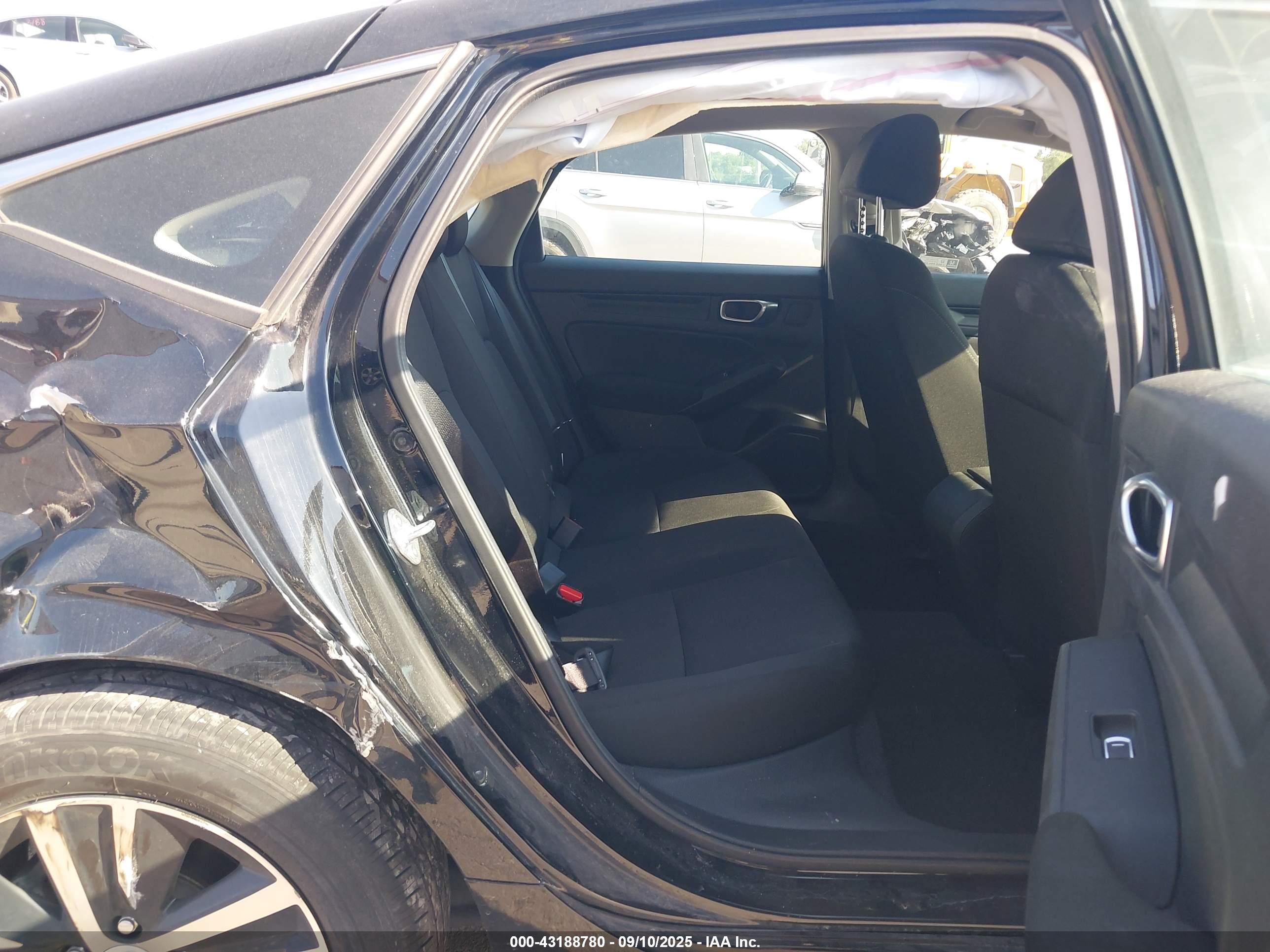 HONDA CIVIC image 8