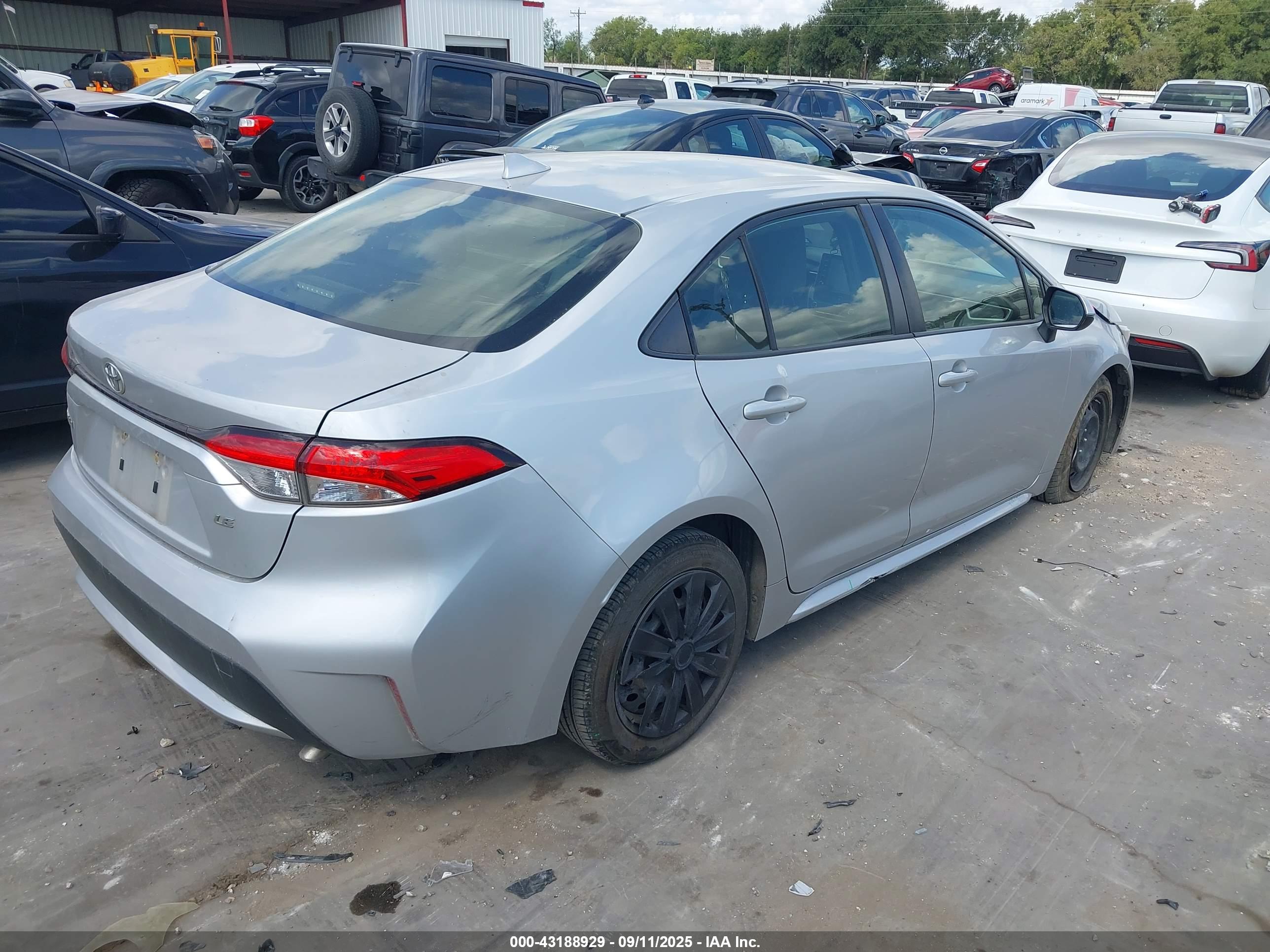 TOYOTA COROLLA image 4