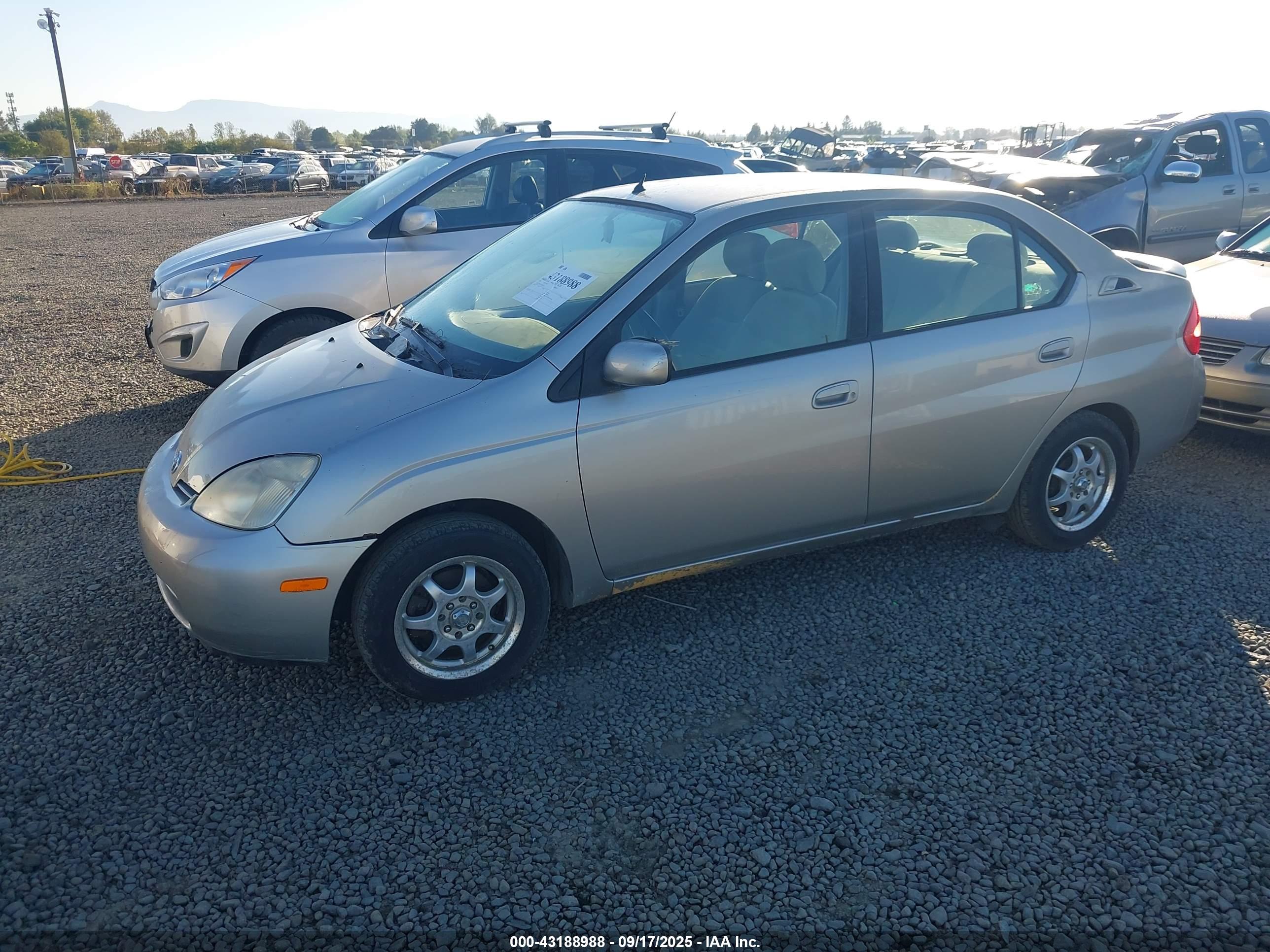 TOYOTA PRIUS image 2