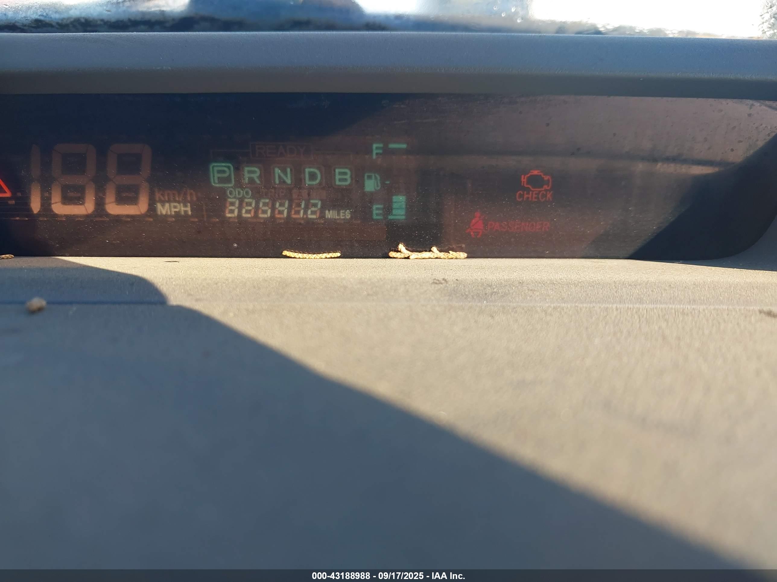 TOYOTA PRIUS image 7