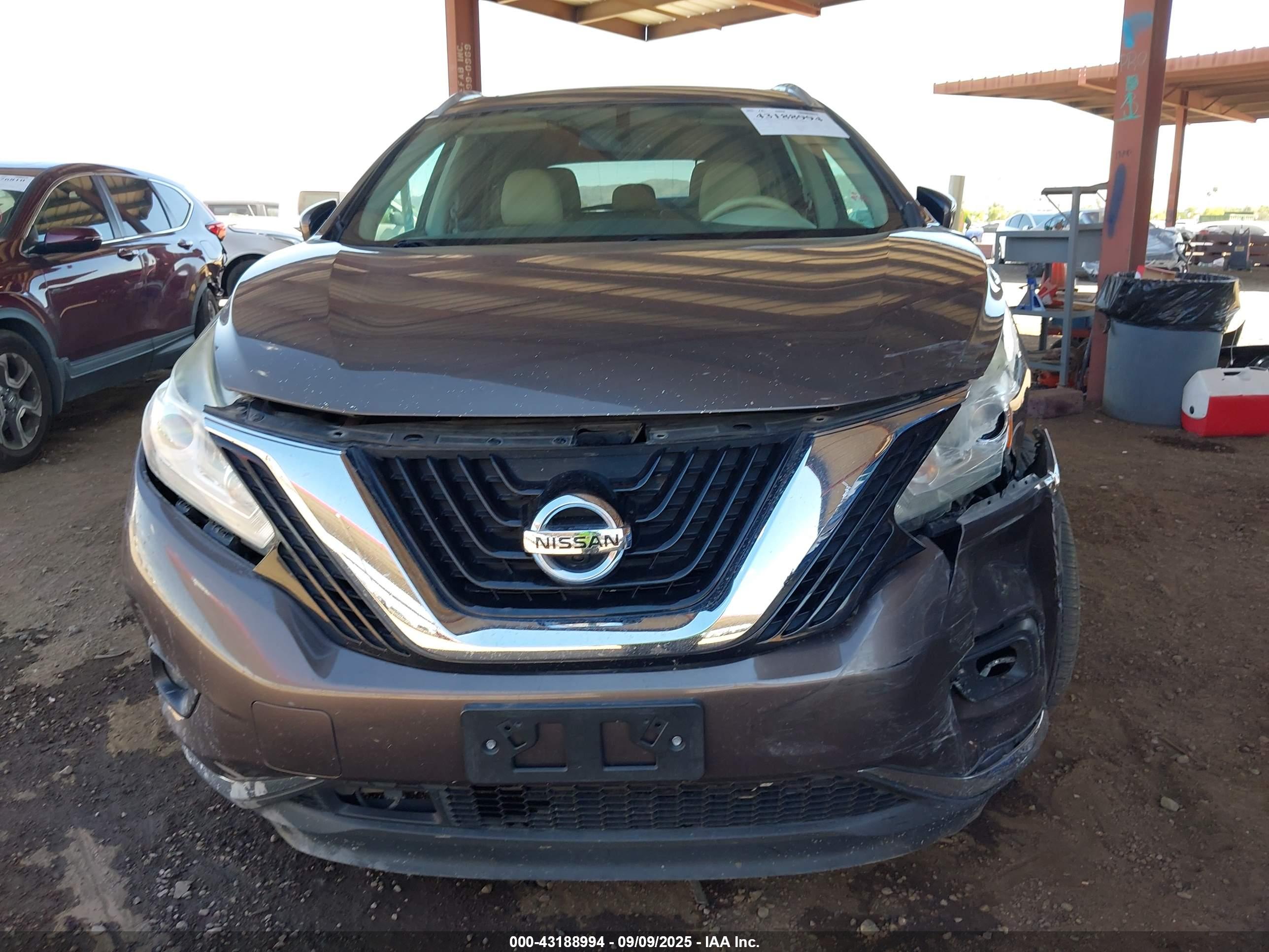 NISSAN MURANO image 6