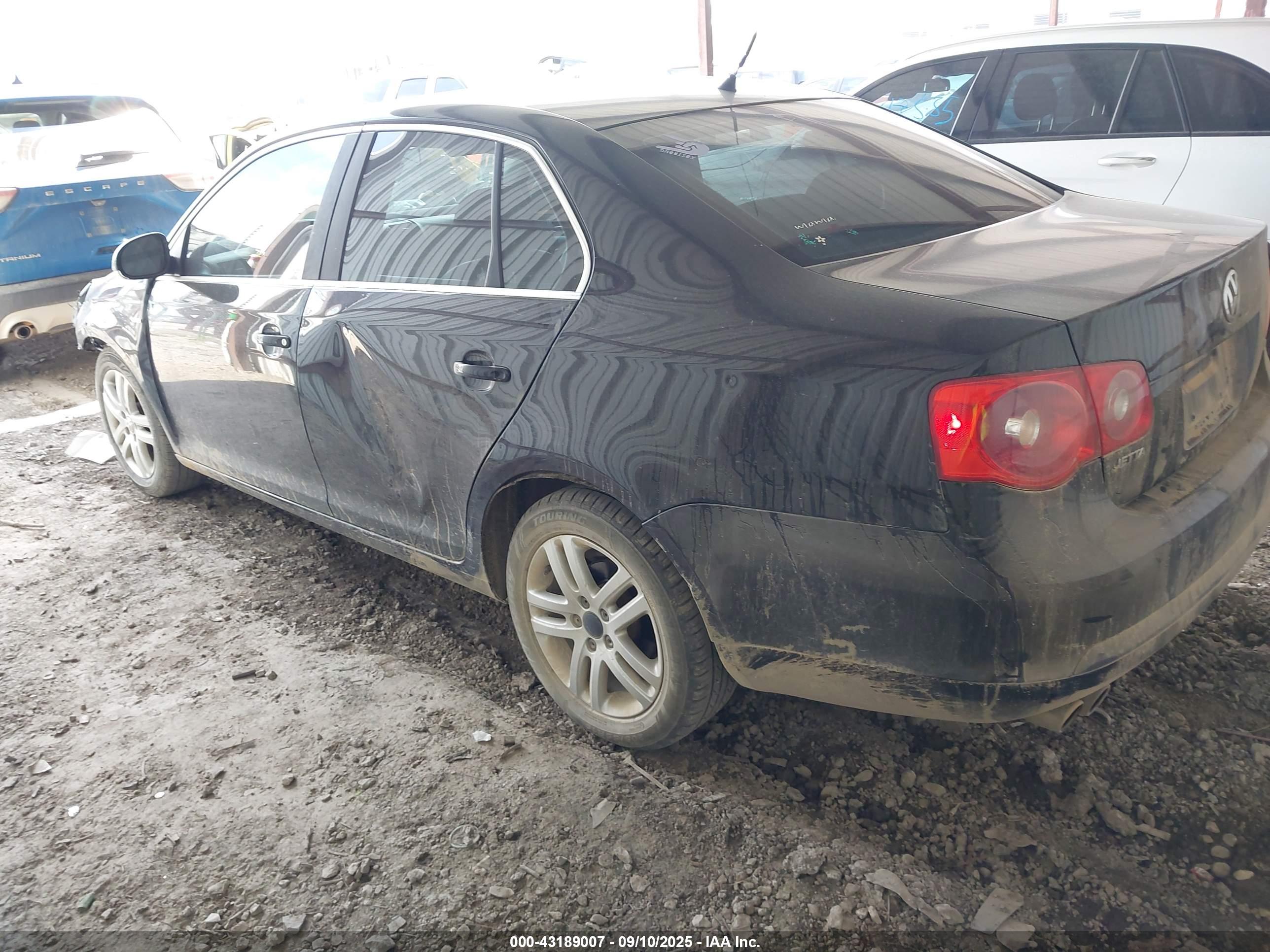 VOLKSWAGEN JETTA image 3